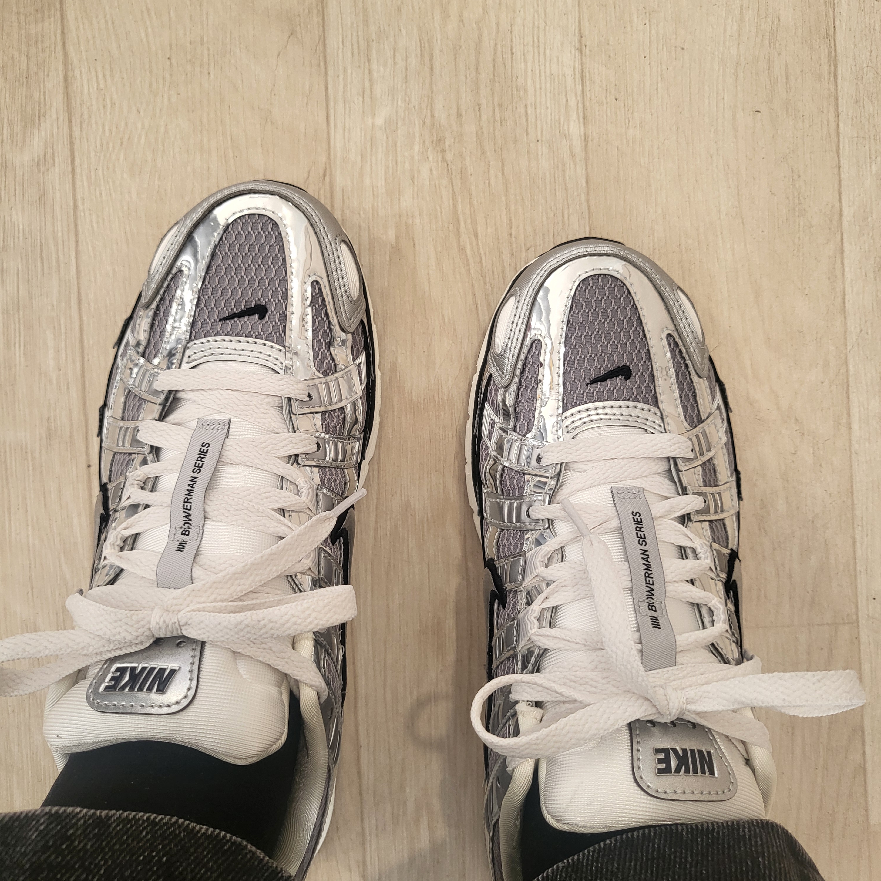 Nike P-6000 Metallic Silver 착용 스타일 - 2