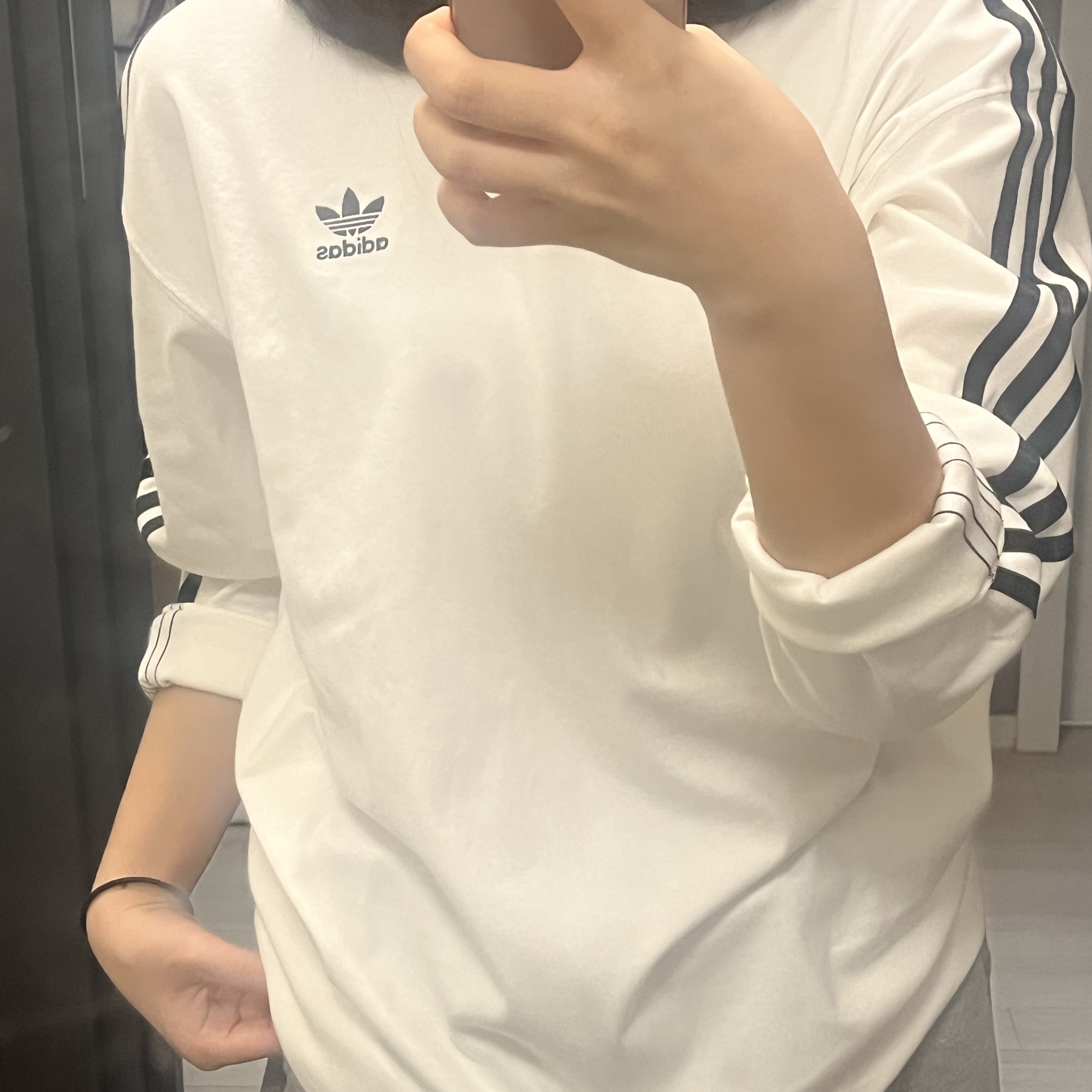 (W) Adidas 3-Stripes Long Sleeve T-Shirt White - KR Sizing 착용 스타일