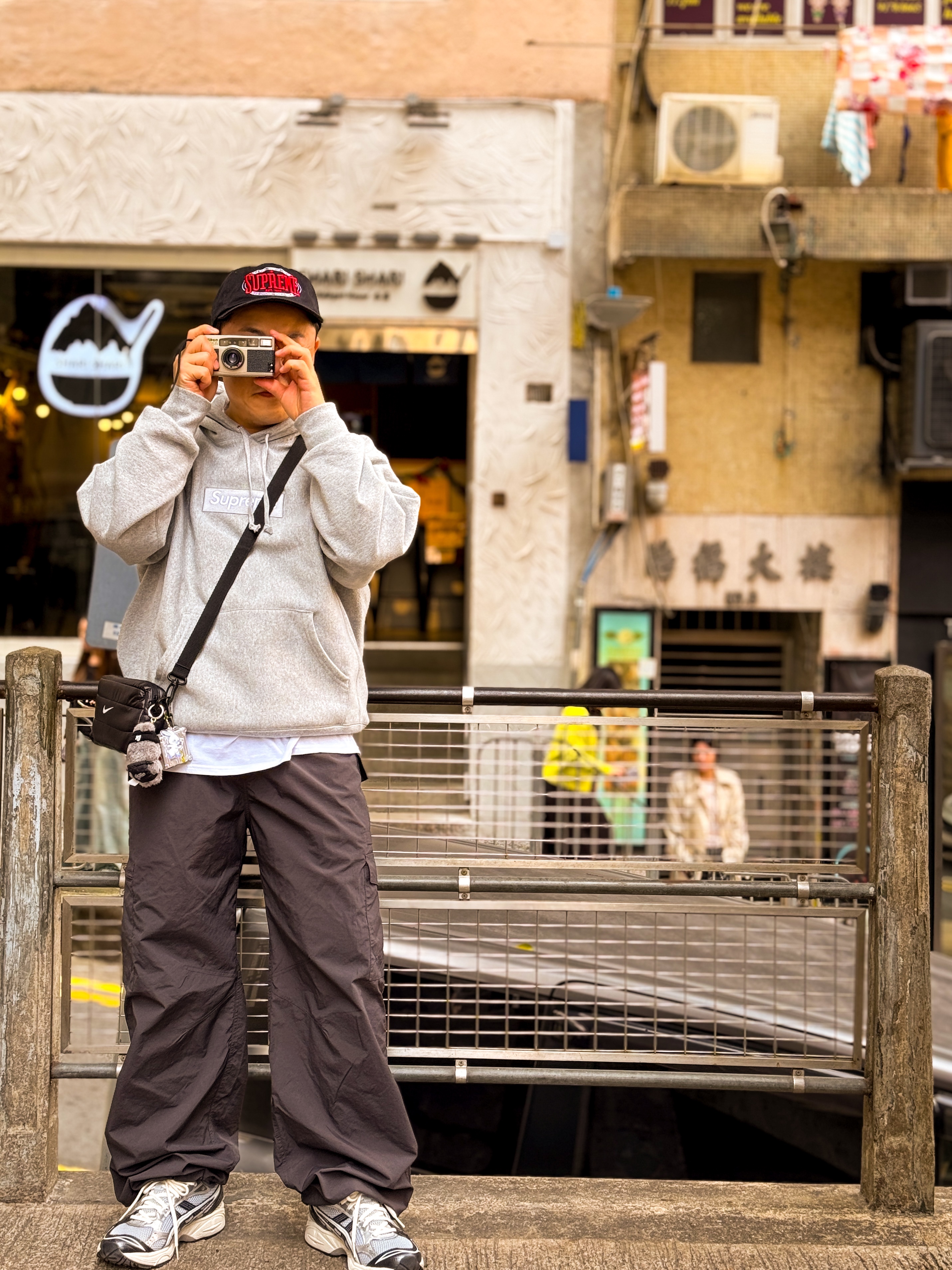 Supreme Box Logo Hooded Sweatshirt Heather Grey - 24FW, Asics Gel-Kayano 14 Black Glacier Grey 착용 스타일