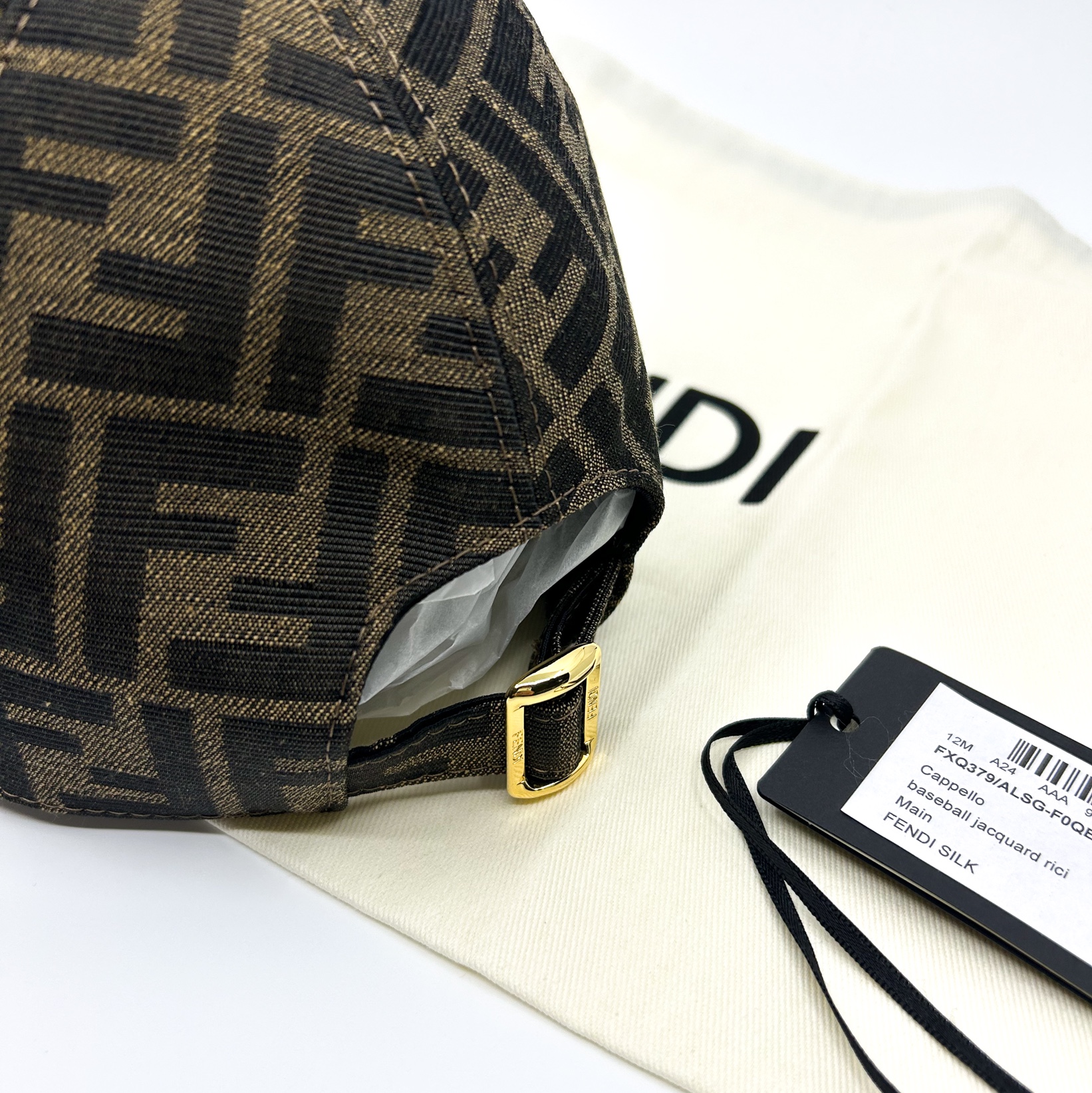 Fendi FF Jacquard Baseball Cap Brown 착용 스타일 - 2