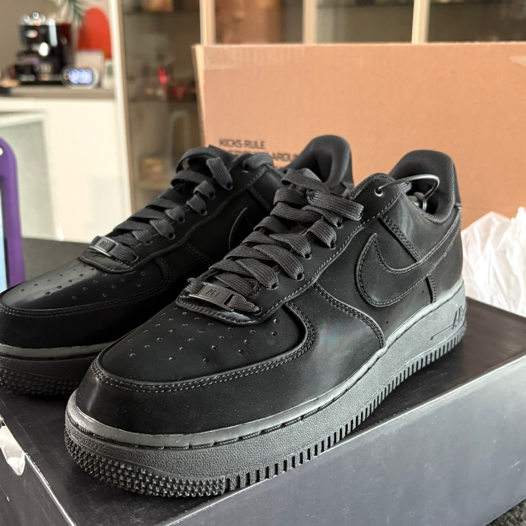Nike Air Force 1 '07 LX Black 착용 스타일 - 1
