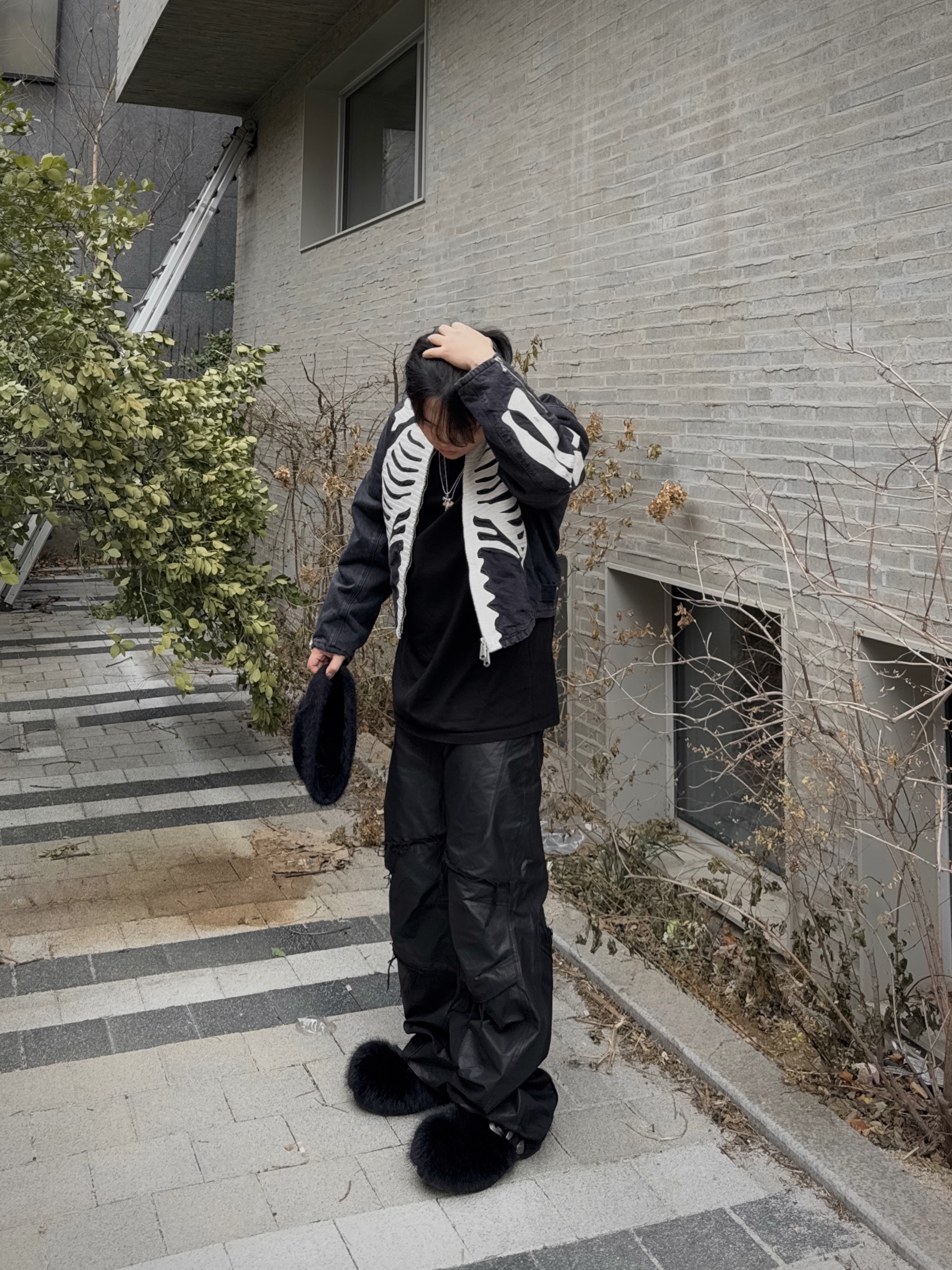Kapital 14 oz. Black X Black Denim Motocross Bone Jacket Black 착용 스타일