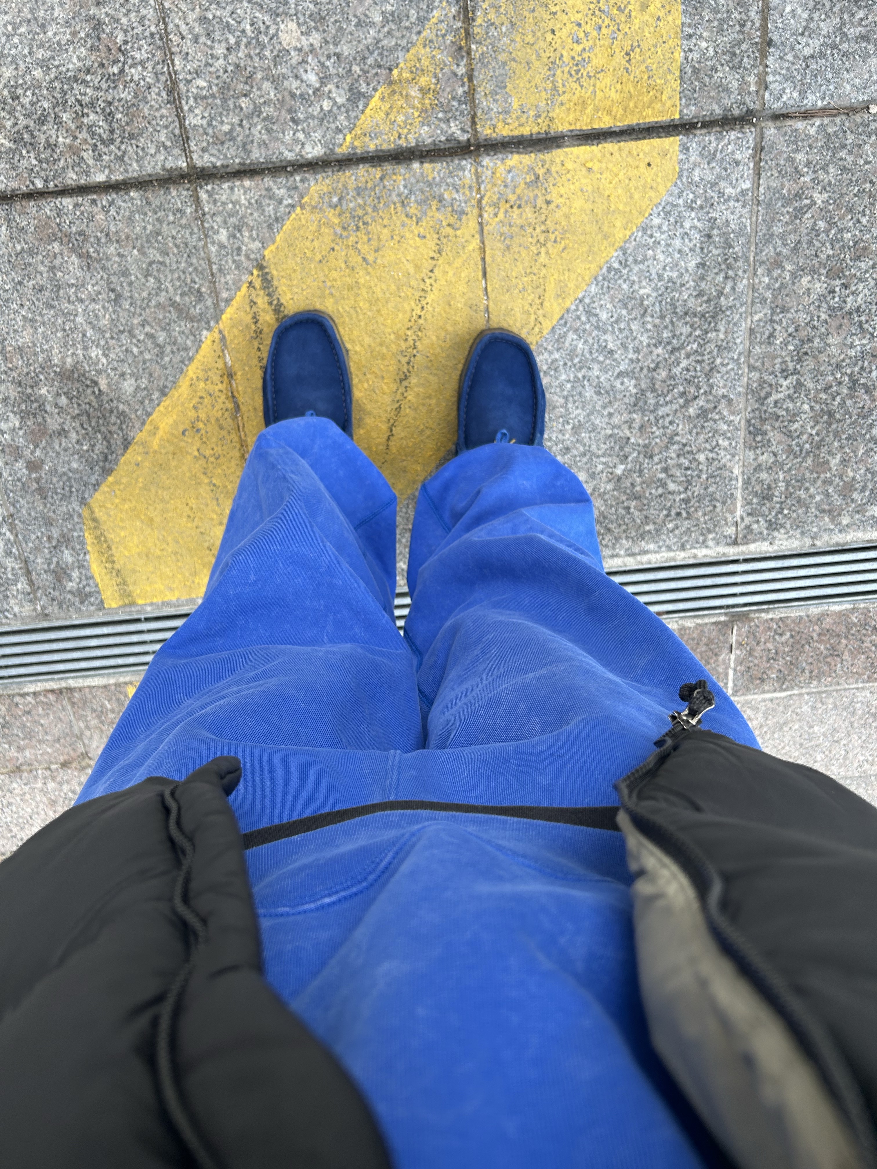 Nike x Stussy NRG Acid Washed Crewneck Game Royal (DR4024-480), Nike x Stussy NRG Acid Washed Fleece Pants Game Royal (DR4025-480) 착용 스타일 - 2