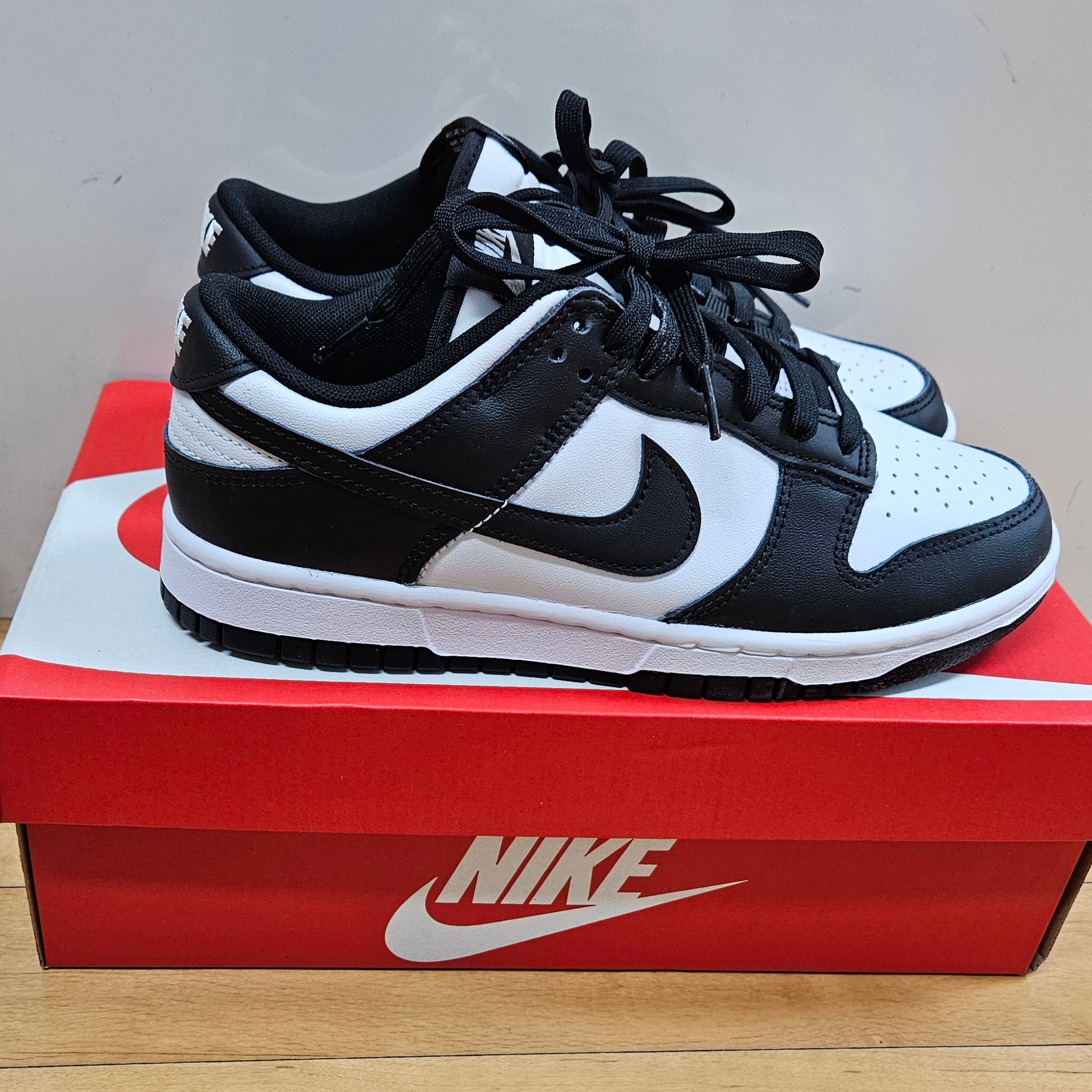 Nike Dunk Low Retro Black 착용 스타일