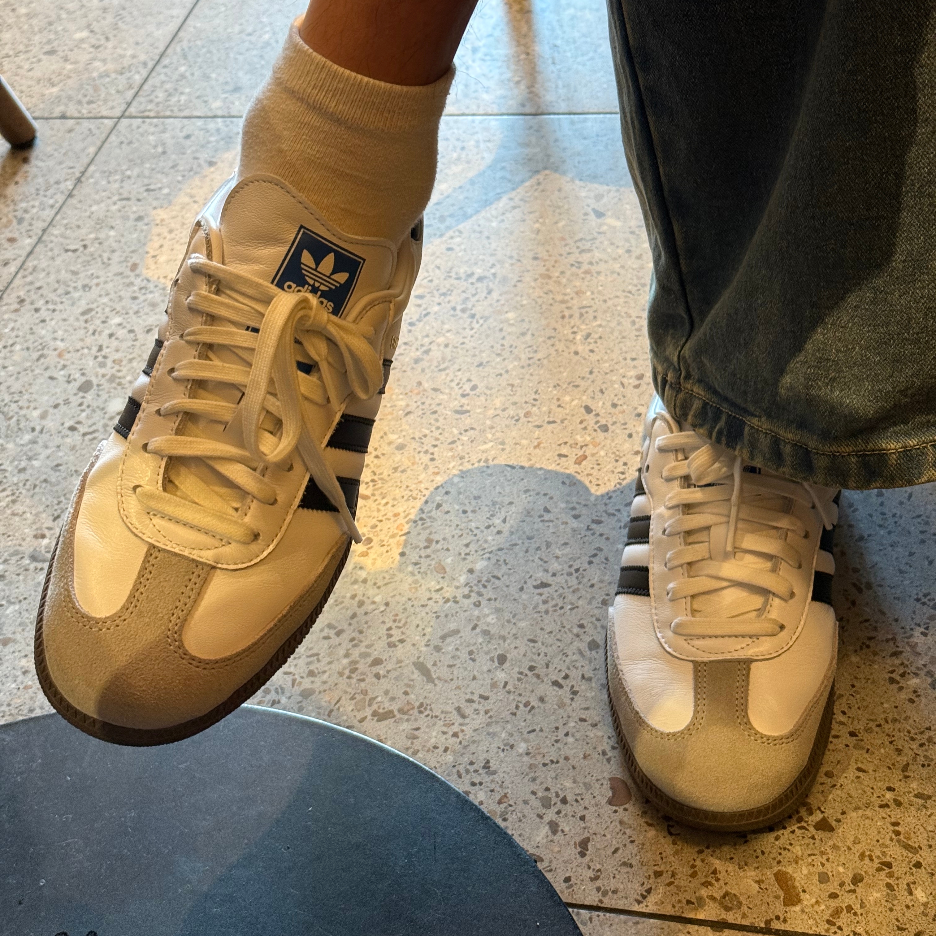 Adidas Samba OG Cloud White 착용 스타일
