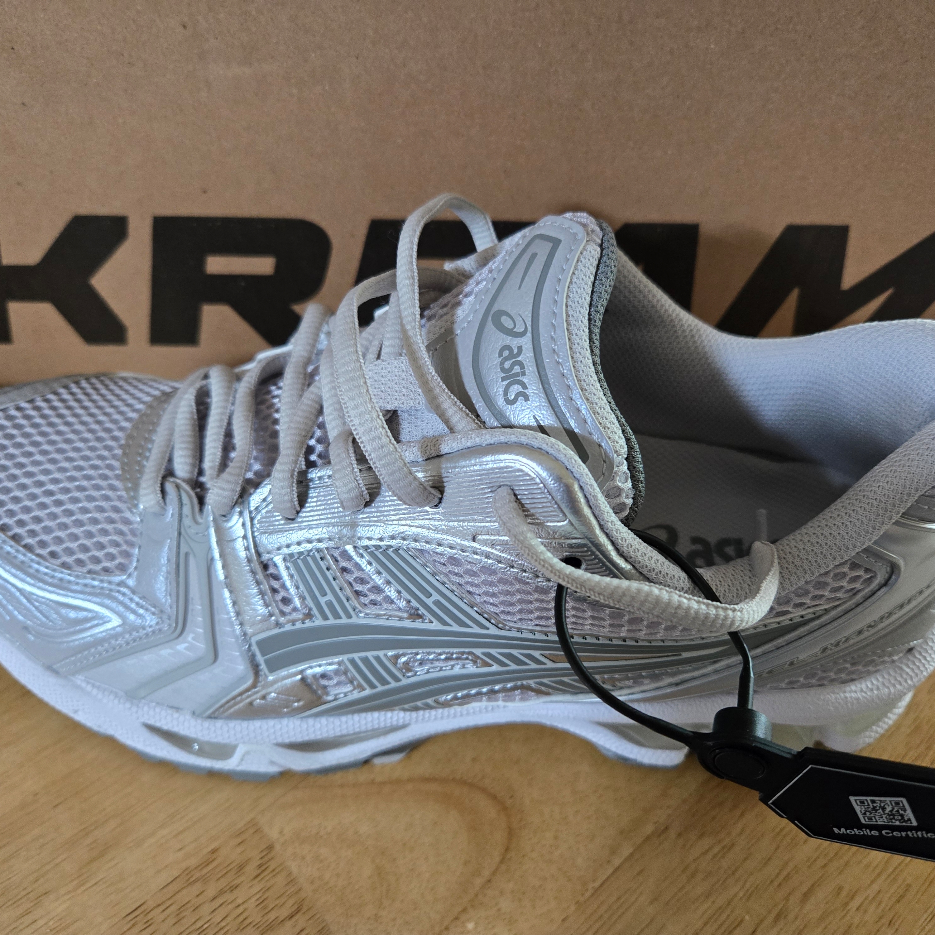(W) Asics Gel-Kayano 14 Cloud Grey Clay Grey 착용 스타일