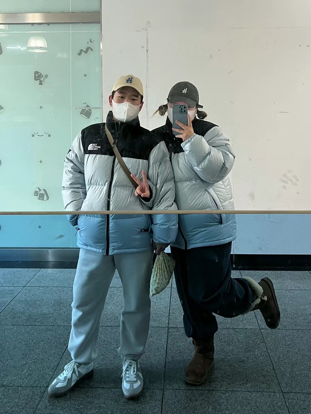 The North Face White Label Novelty Nuptse Down Jacket Sky Blue 착용 스타일 - 2