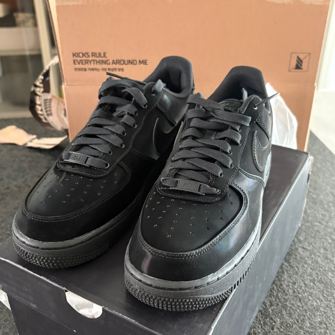 Nike Air Force 1 '07 LX Black 착용 스타일 - 3