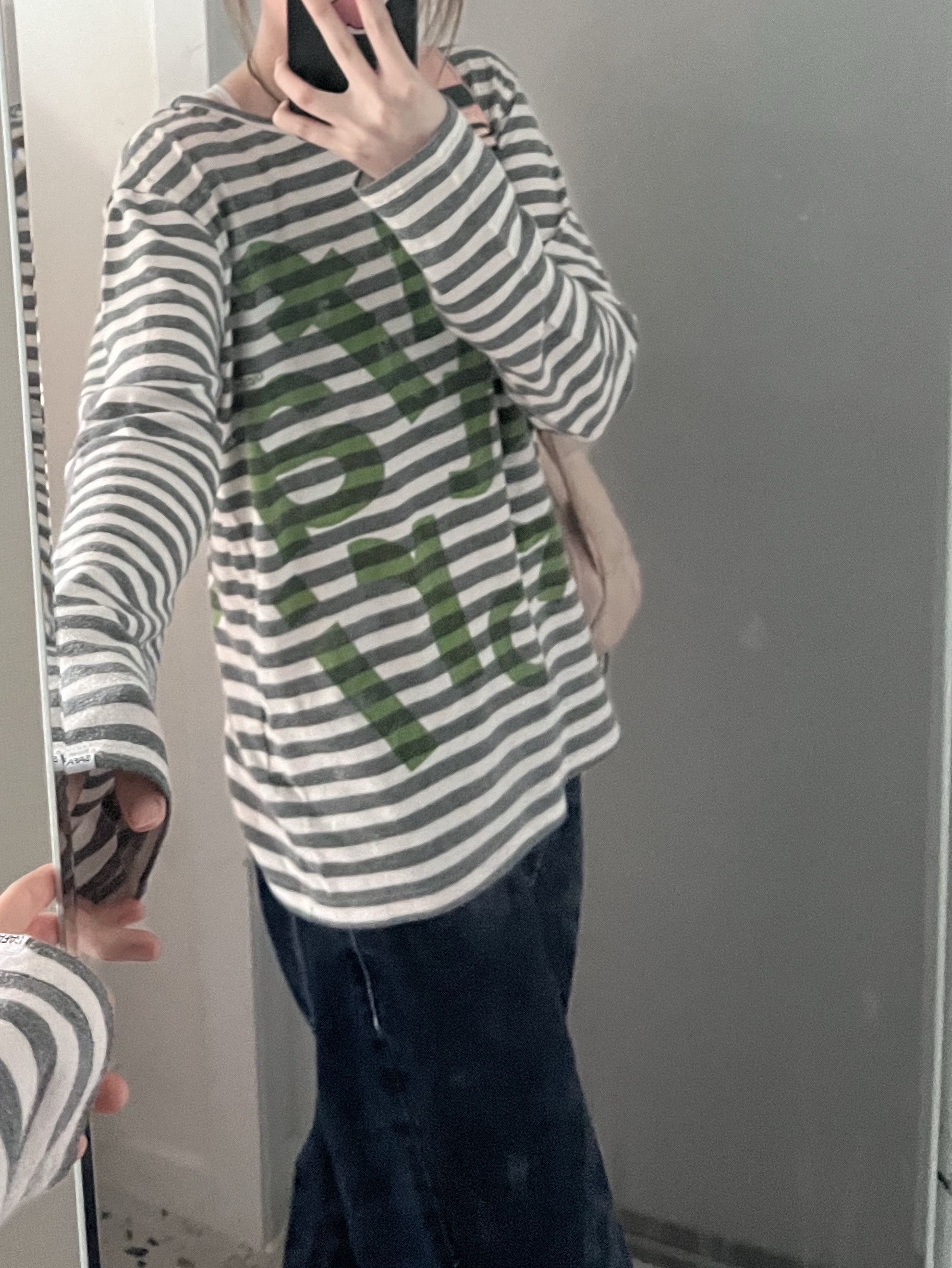 [KREAM 단독] Safarispot Ticketing Stripe Border Tee Gray, The North Face Borealis Mini Backpack Light Pink 착용 스타일 - 1