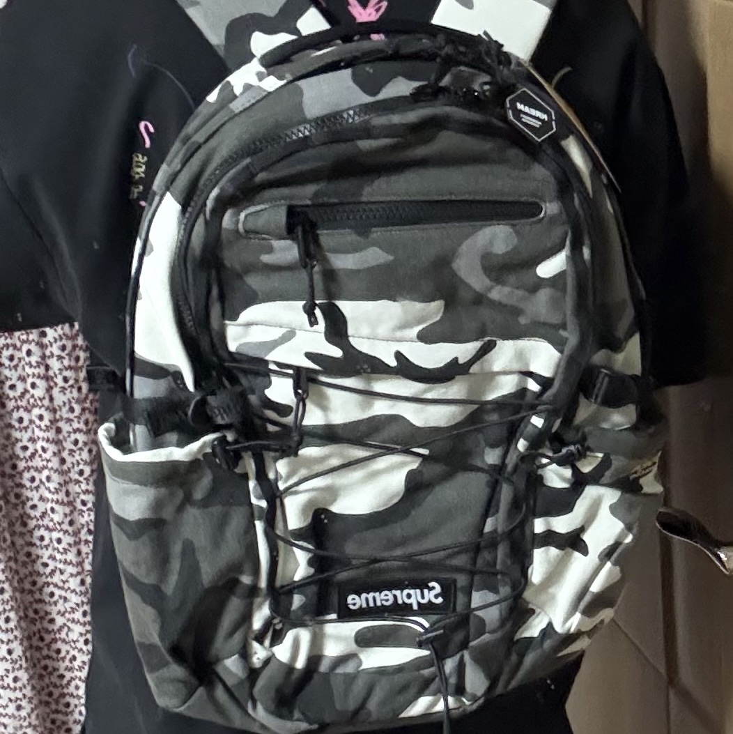 Supreme Backpack Snow Camo - 25SS 착용 스타일