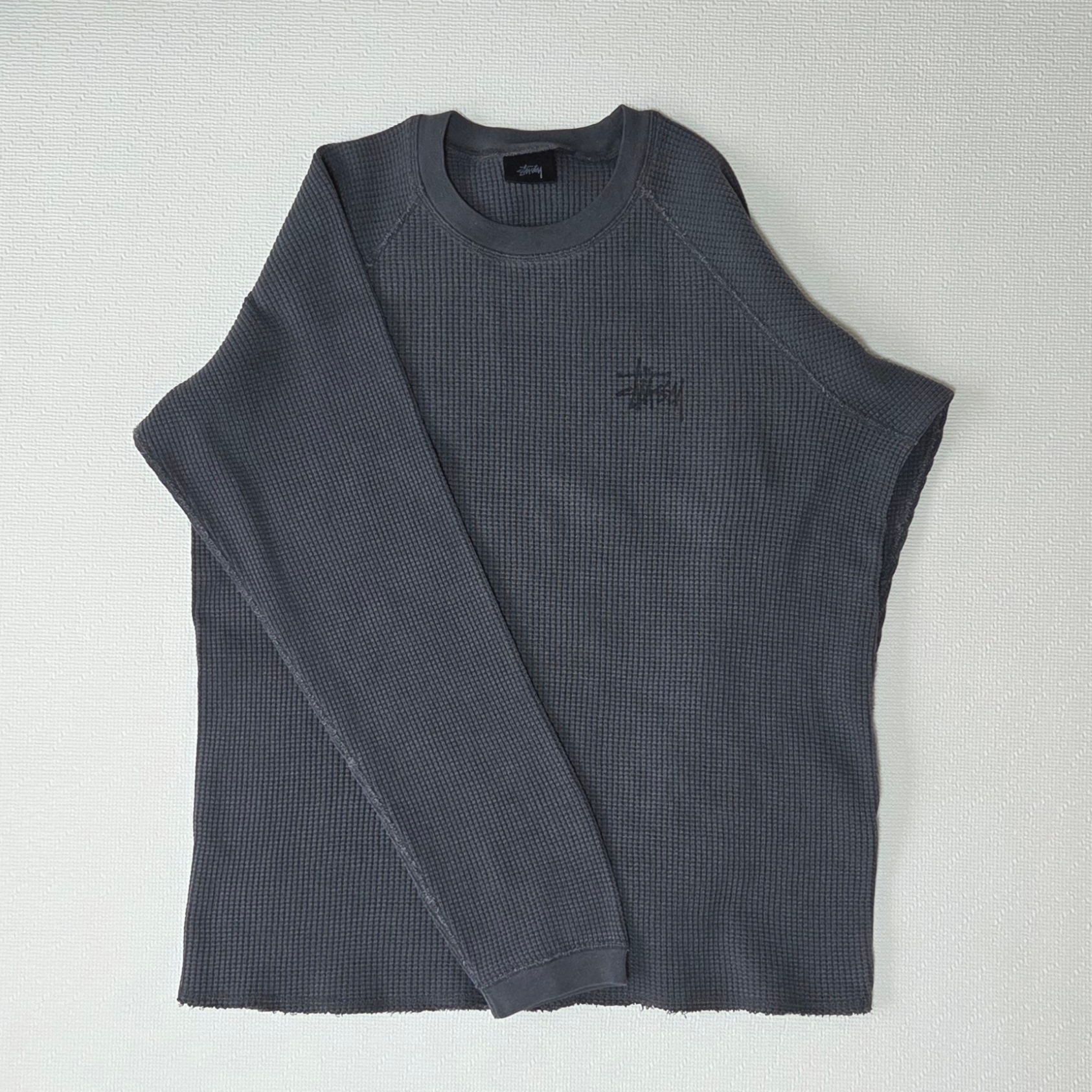 Stussy Raglan Thermal LS Crew Washed Black 착용 스타일 - 1