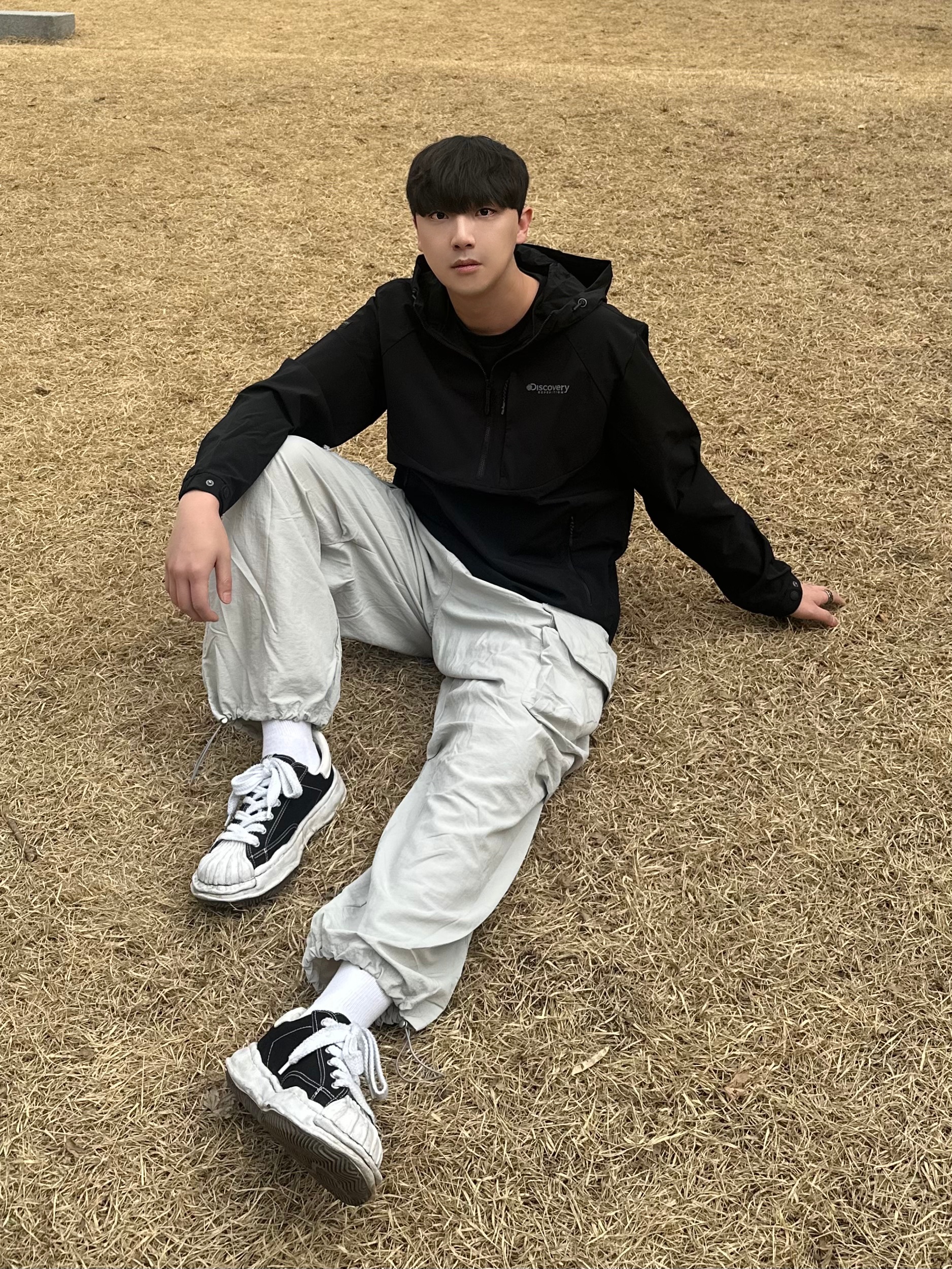 Maison Mihara Yasuhiro Peterson OG Sole Canvas Low Sneakers Black 착용 스타일 - 1