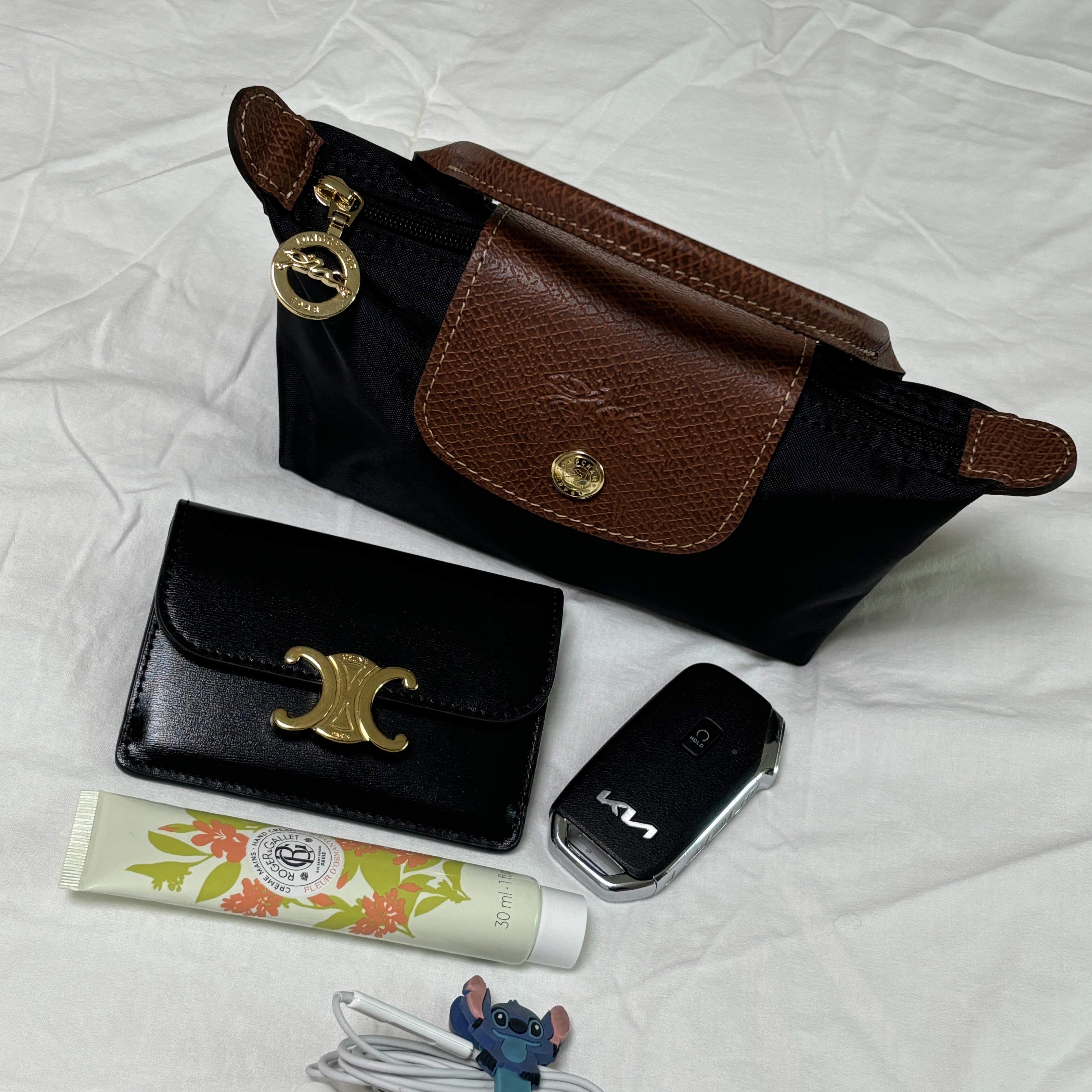 Longchamp Le Pliage Original Handle Pouch Black 착용 스타일