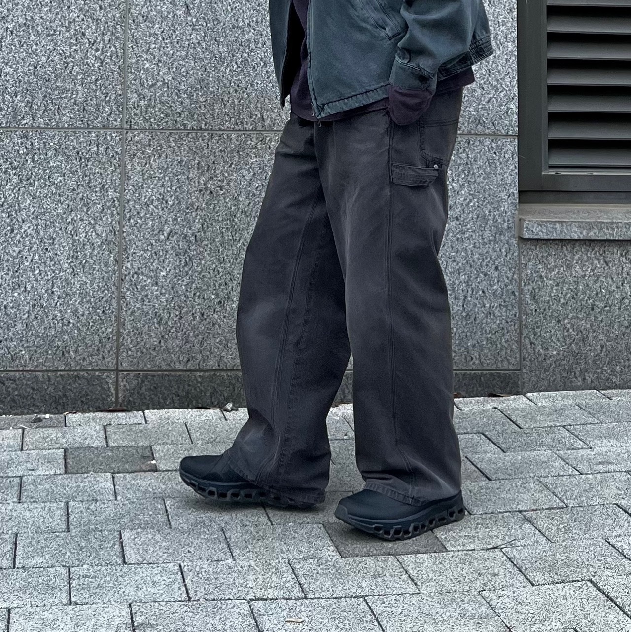 On Running x Post Archive Faction (Paf) Cloudmonster 2 Black Magnet 착용 스타일