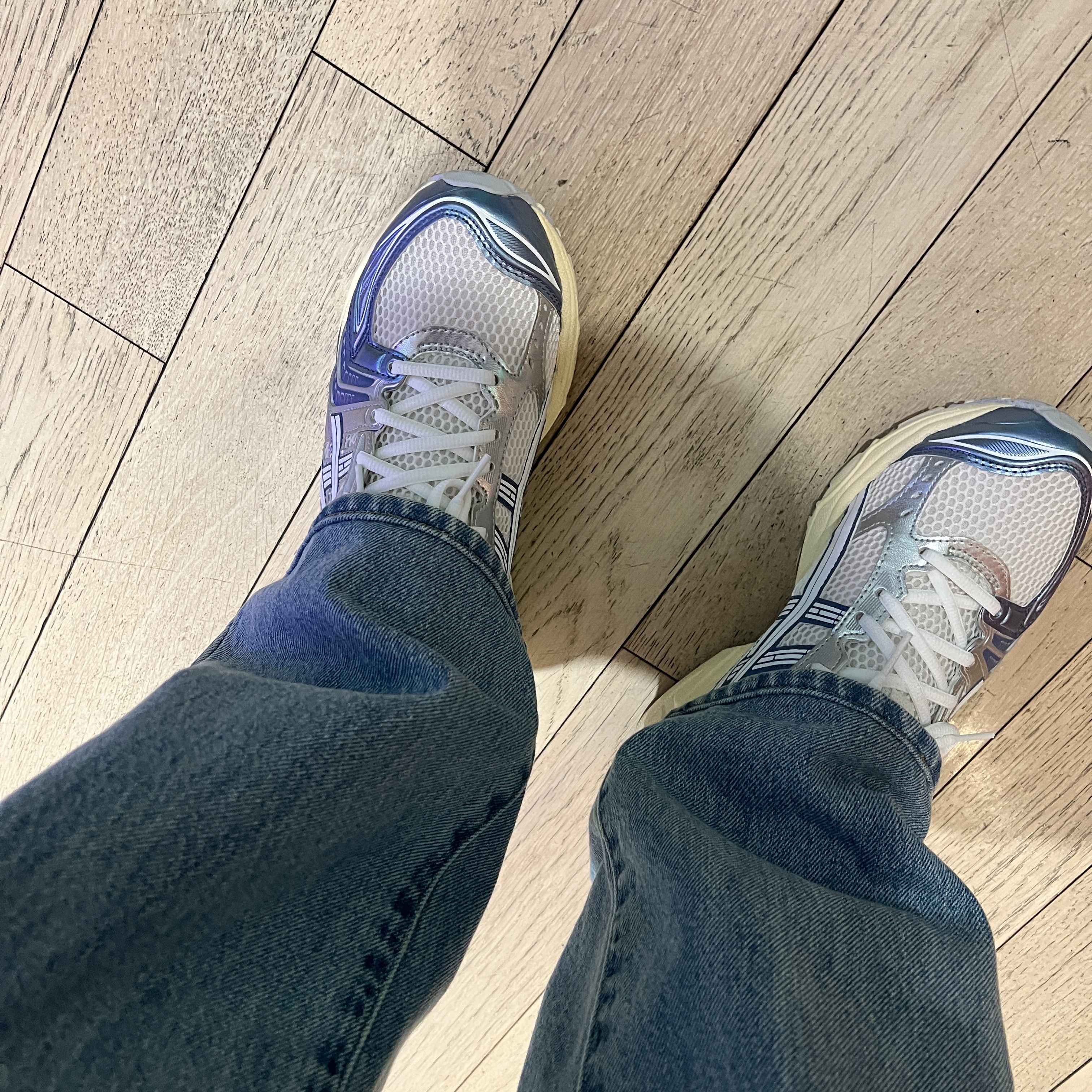 Asics Gel-Kayano 14 Metallic Blue 착용 스타일