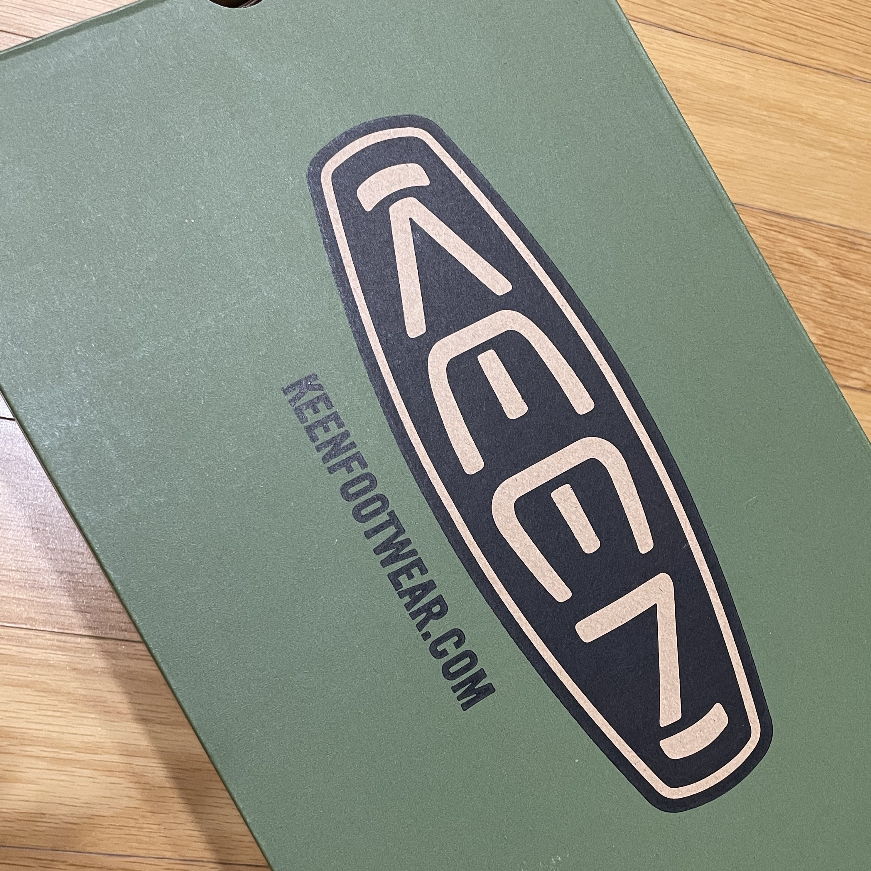 Keen Jasper Rocks SP Sneakers Beige 착용 스타일 - 2
