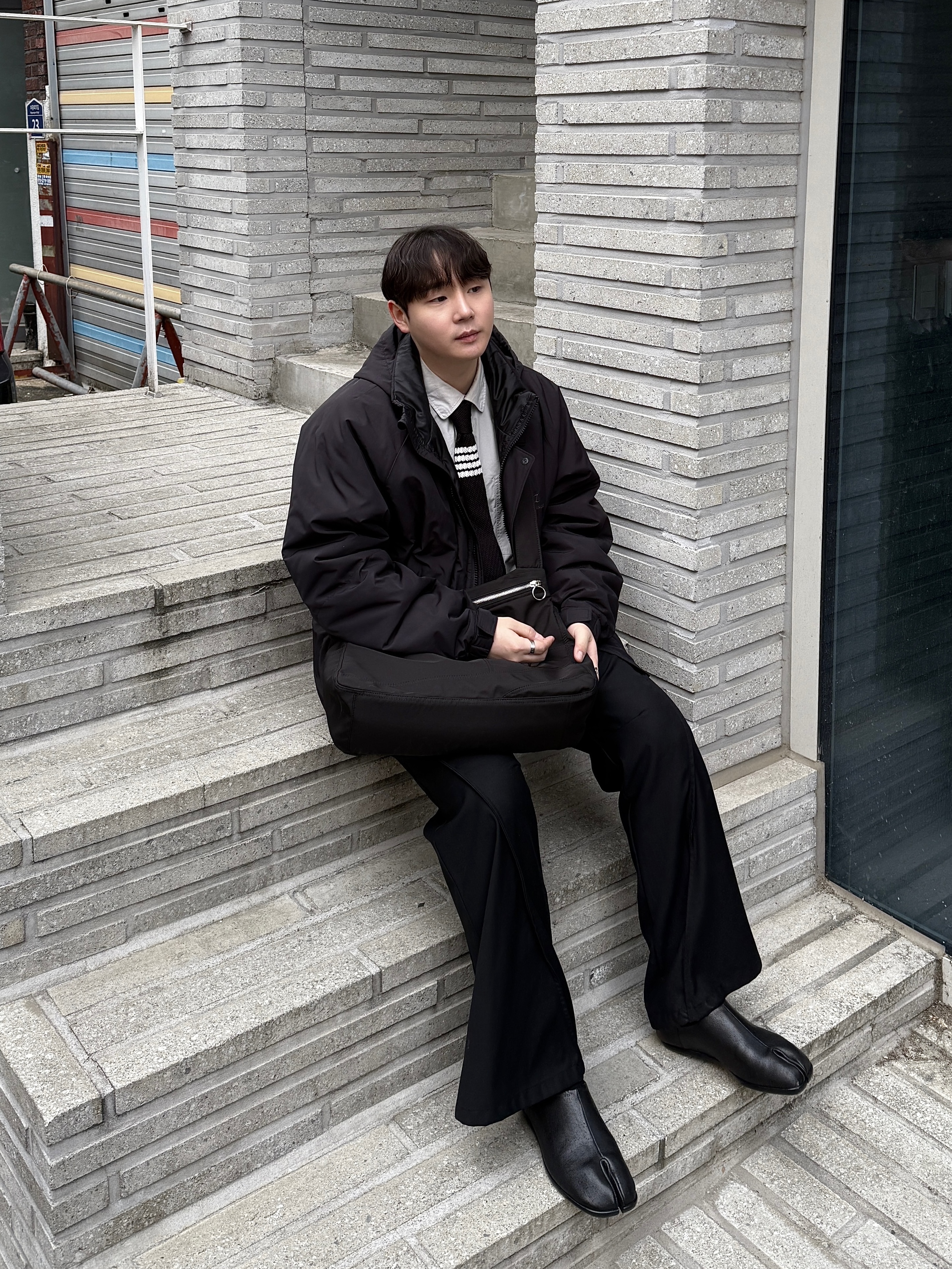 Polyteru Human Index Human Loosed Half Zip Knit Gray, Maison Margiela Slip-On Tabi Shoes Black 착용 스타일 - 1