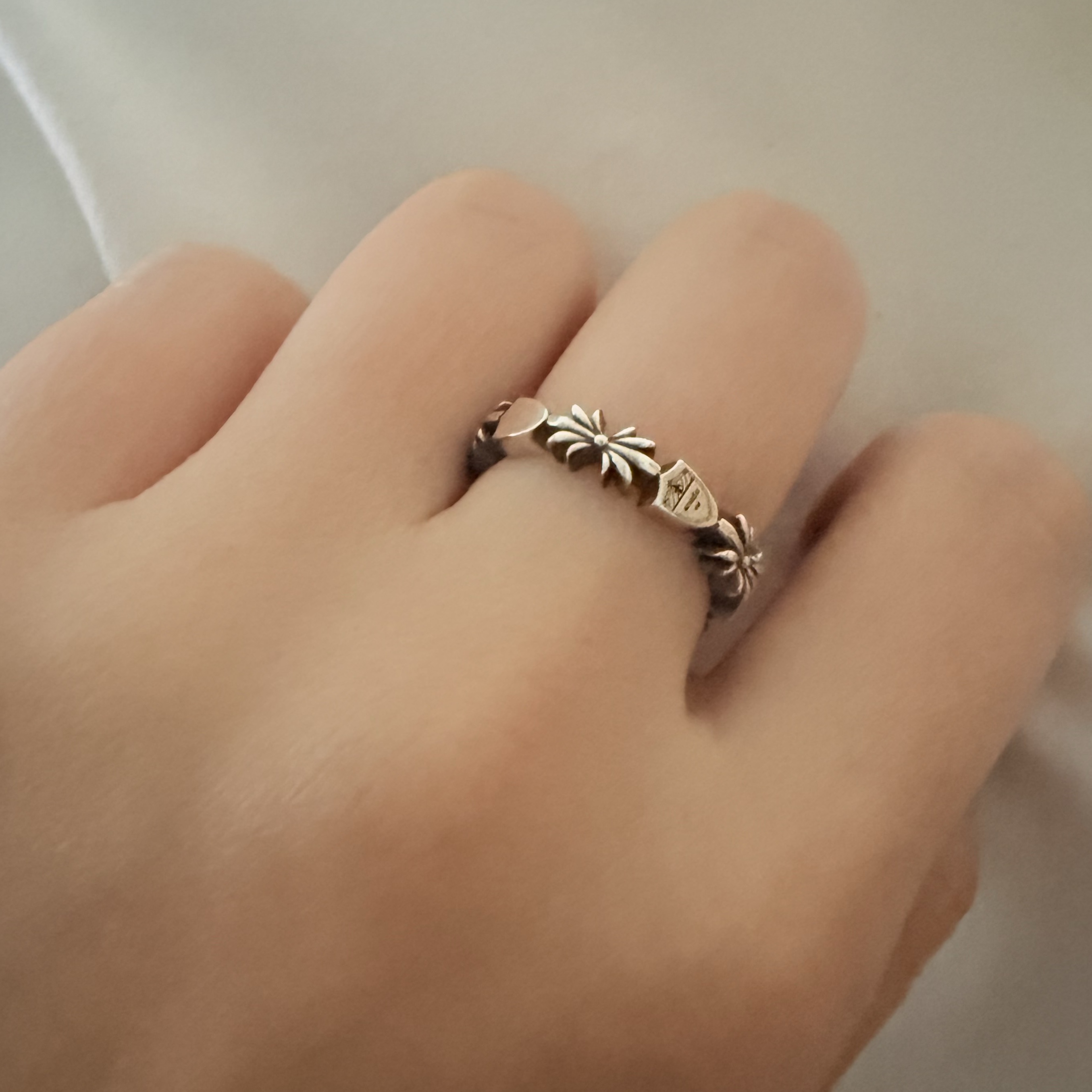 Scudo Bay Tree Scudo Mix Ring 착용 스타일