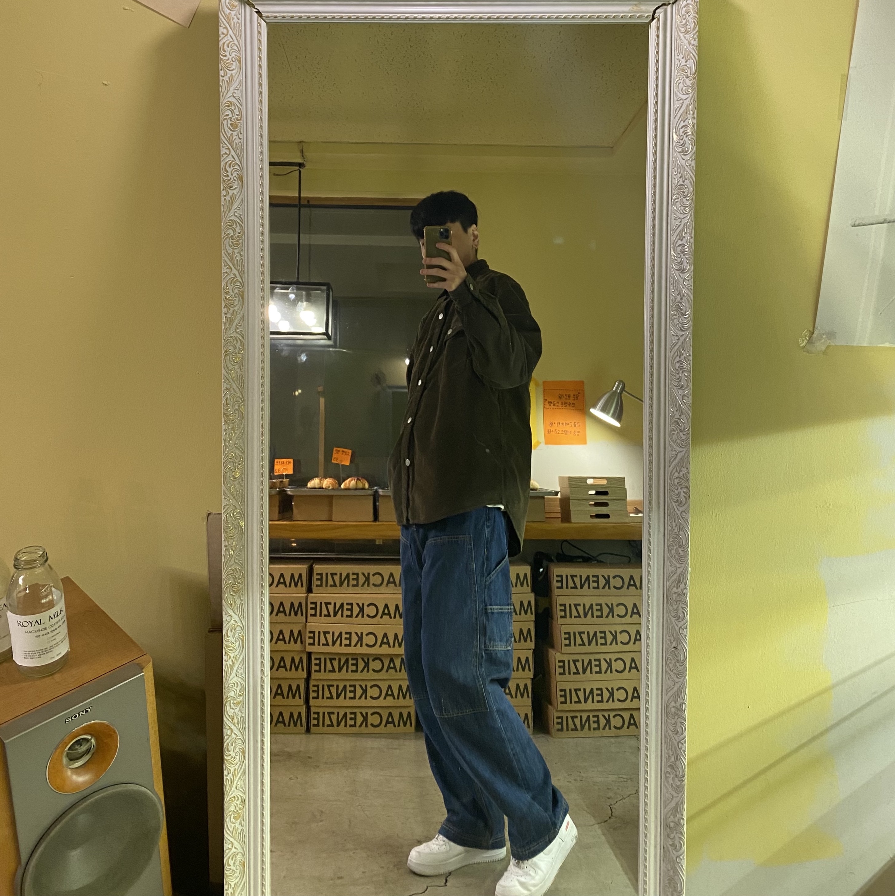Supreme Washed Corduroy Shirt Brown - 25SS, Nike x Supreme Air Force 1 Low White 착용 스타일