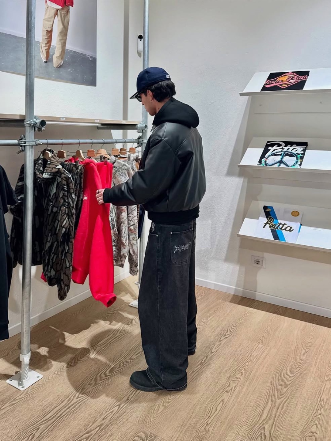 Supreme x Martine Rose Leather Jacket Black - 24FW, MUCENT Leather Point Hood T Black 착용 스타일 - 2