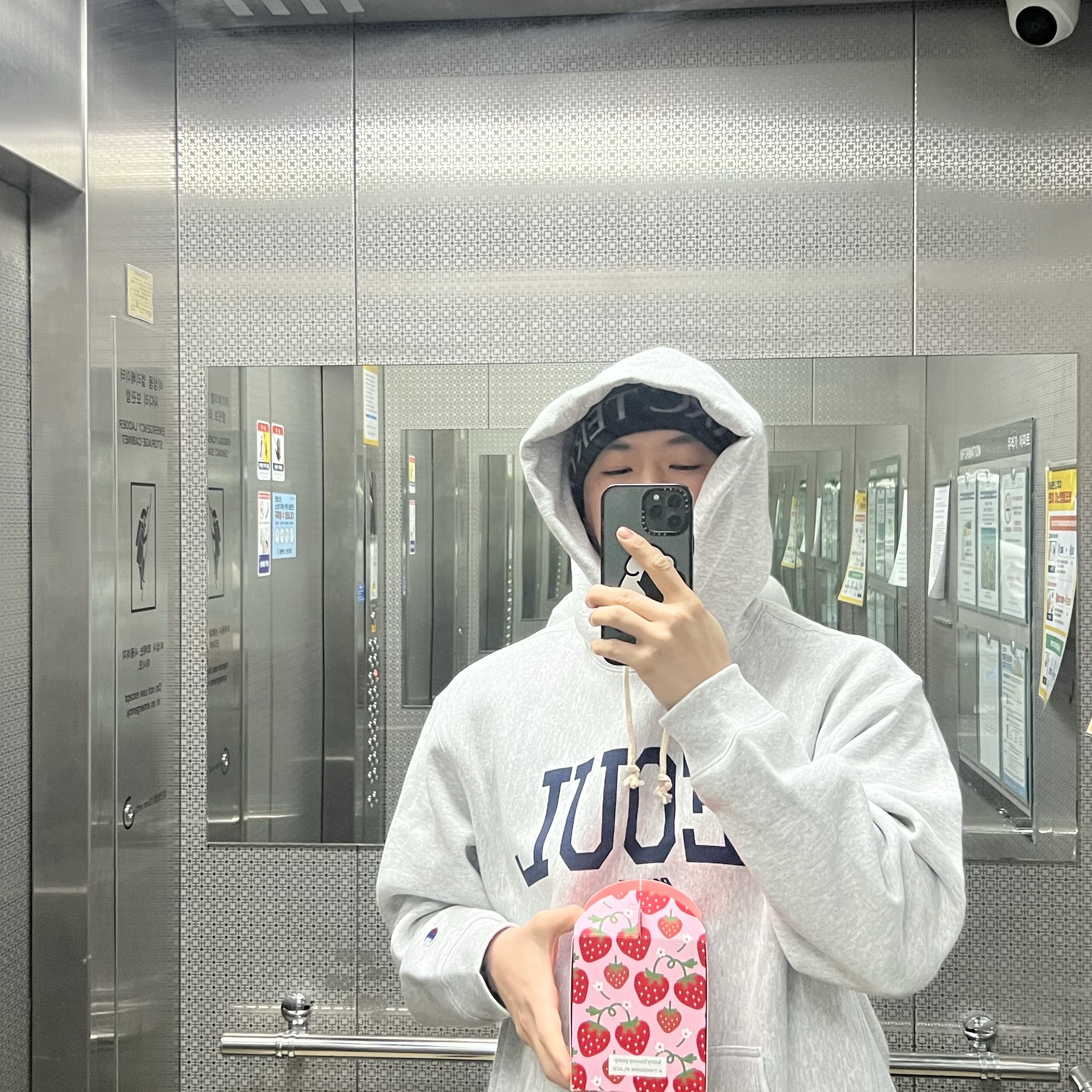 Palace x Champion Shop Hood Seoul Grey Marl - 25SS 착용 스타일