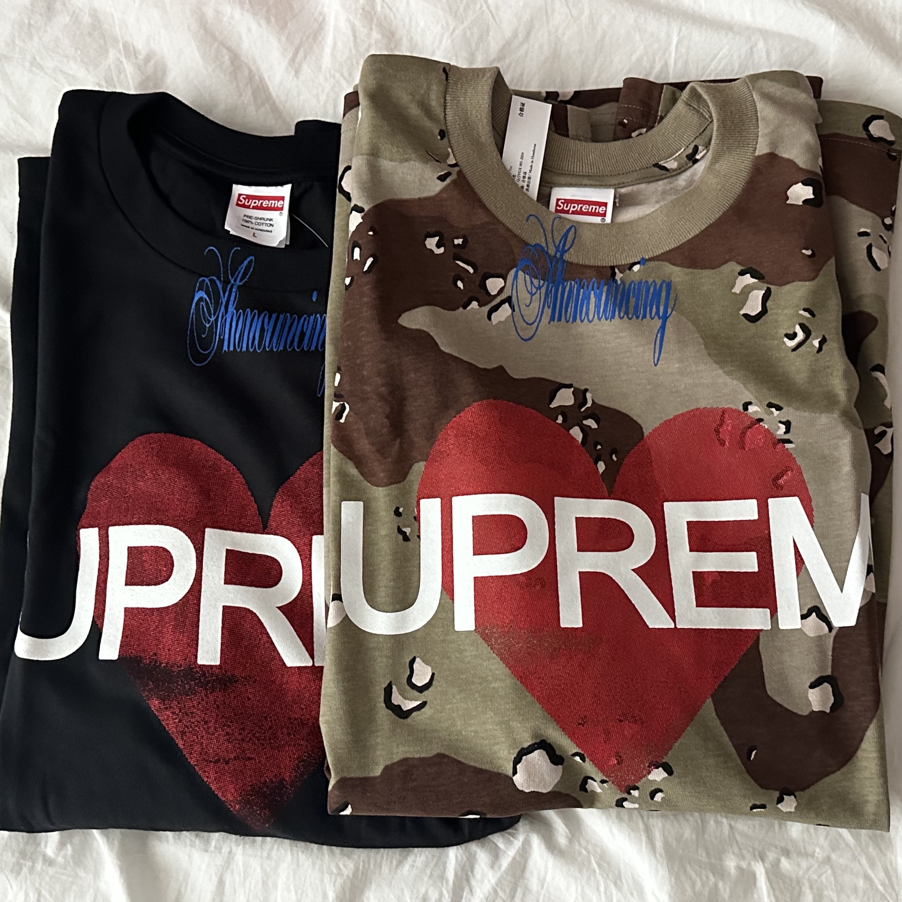 Supreme Announcing T-Shirt Chocolate Chip Camo - 25SS, Supreme Announcing T-Shirt Black - 25SS 착용 스타일