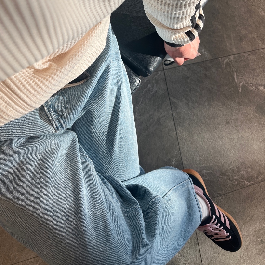 (W) Adidas Spezial Handball Core Black Clear Pink, Adidas Waffle Beckenbauer Track Top Wonder White - KR Sizing 착용 스타일