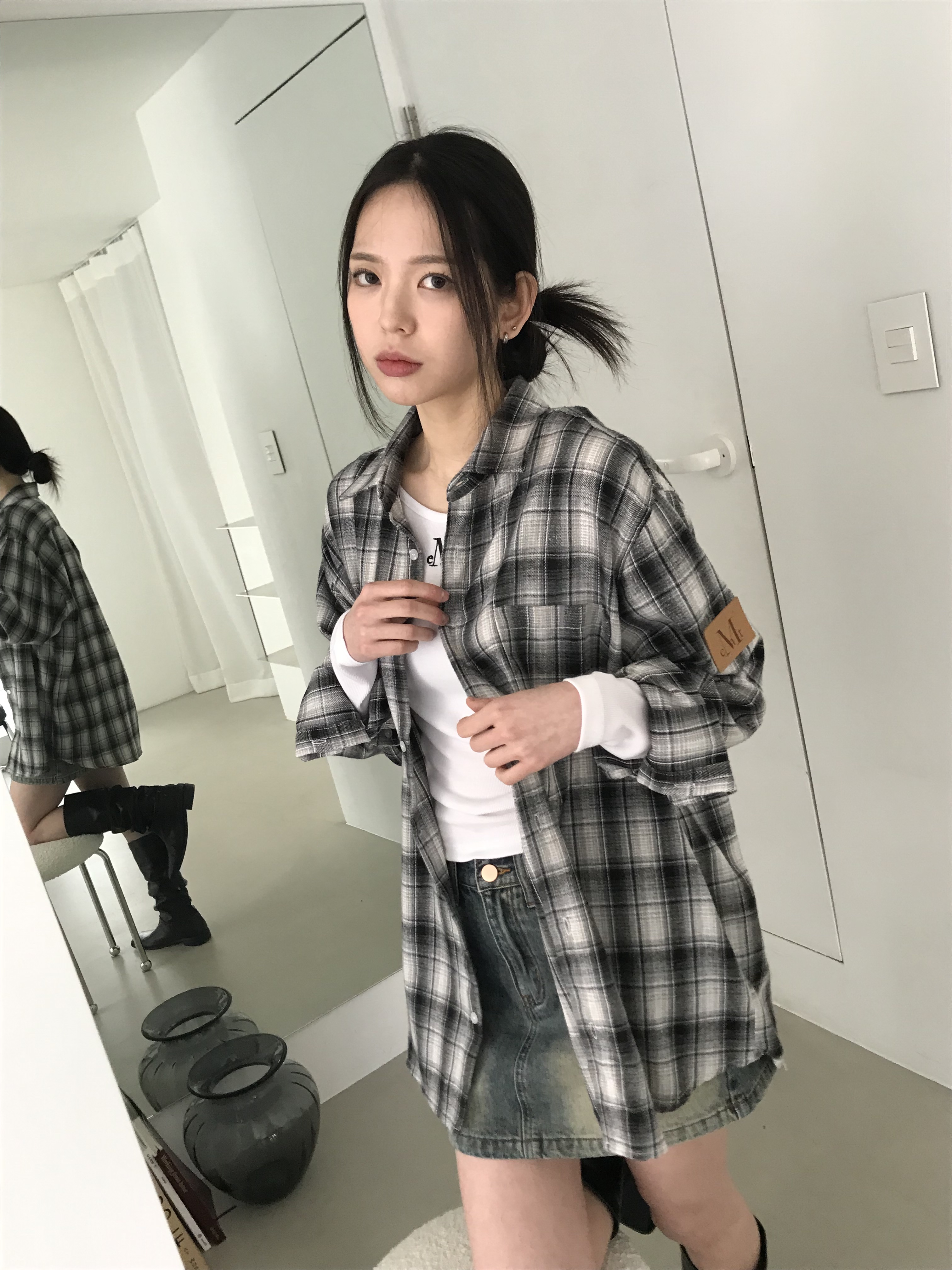 MUCENT Heritage Check Shirt Black 착용 스타일