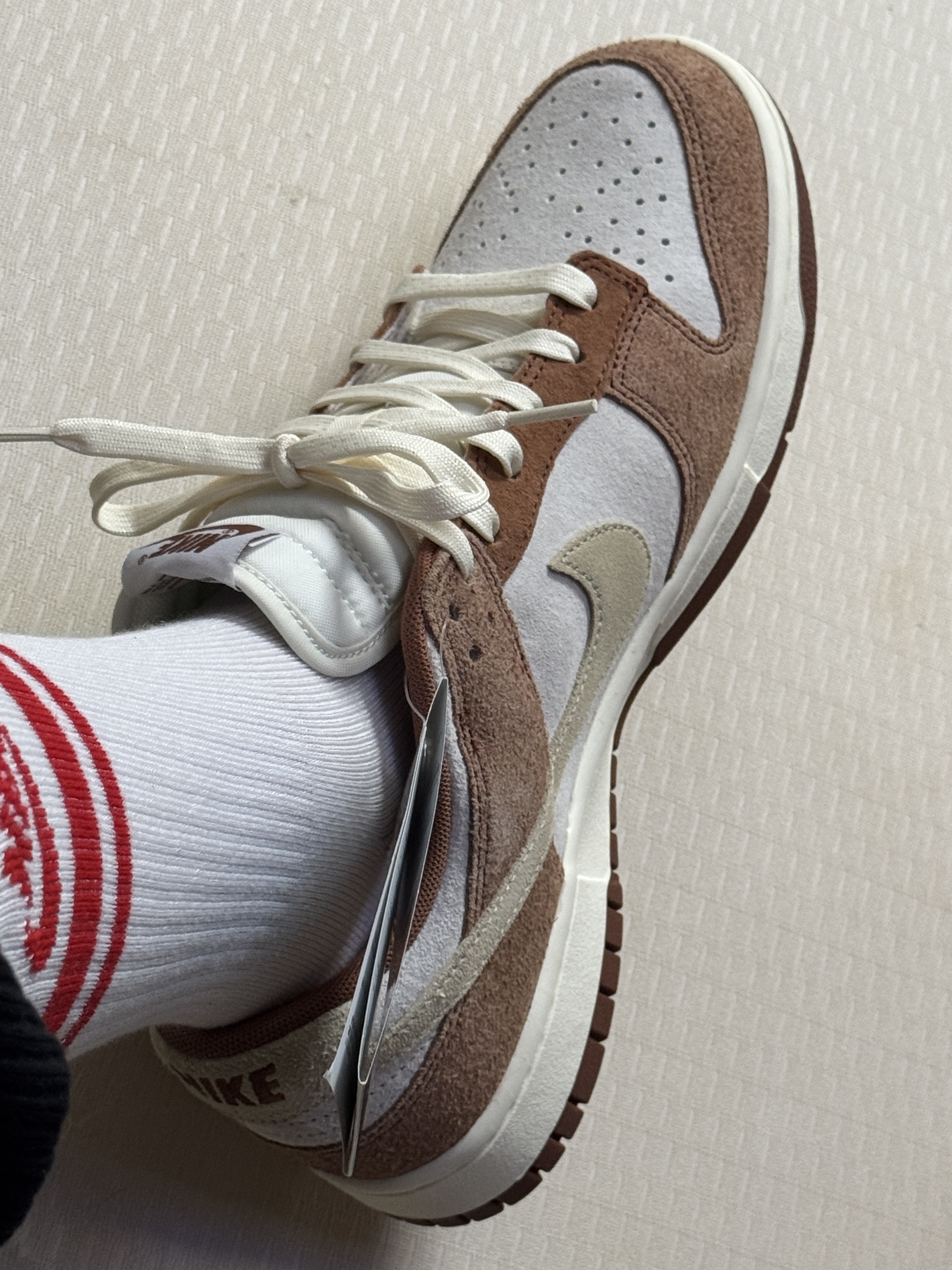 Nike Dunk Low Pro Premium Medium Curry 착용 스타일