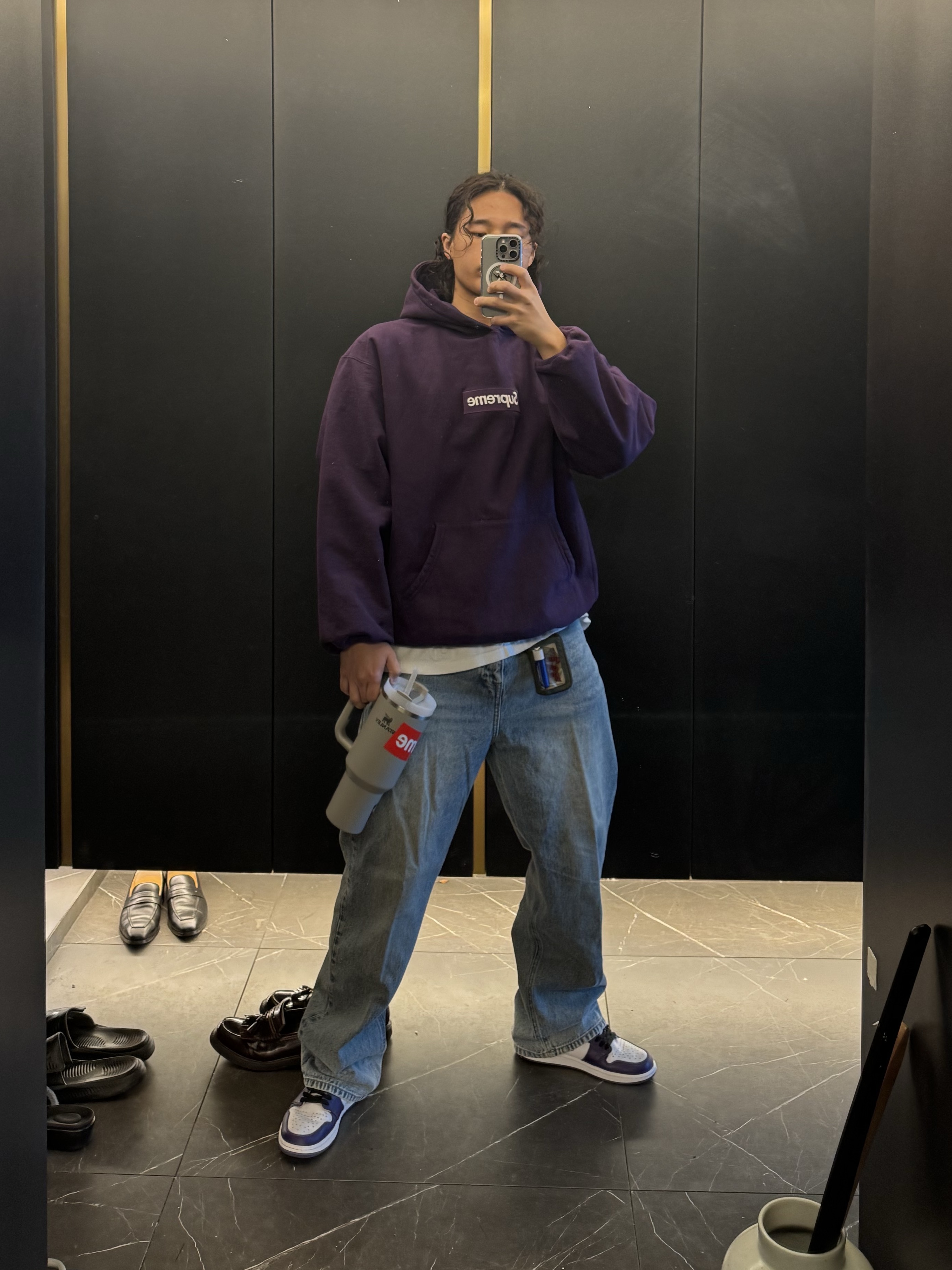 Supreme Box Logo Hooded Sweatshirt Dark Purple - 23FW, Jordan 1 Retro High OG Court Purple 2020 착용 스타일