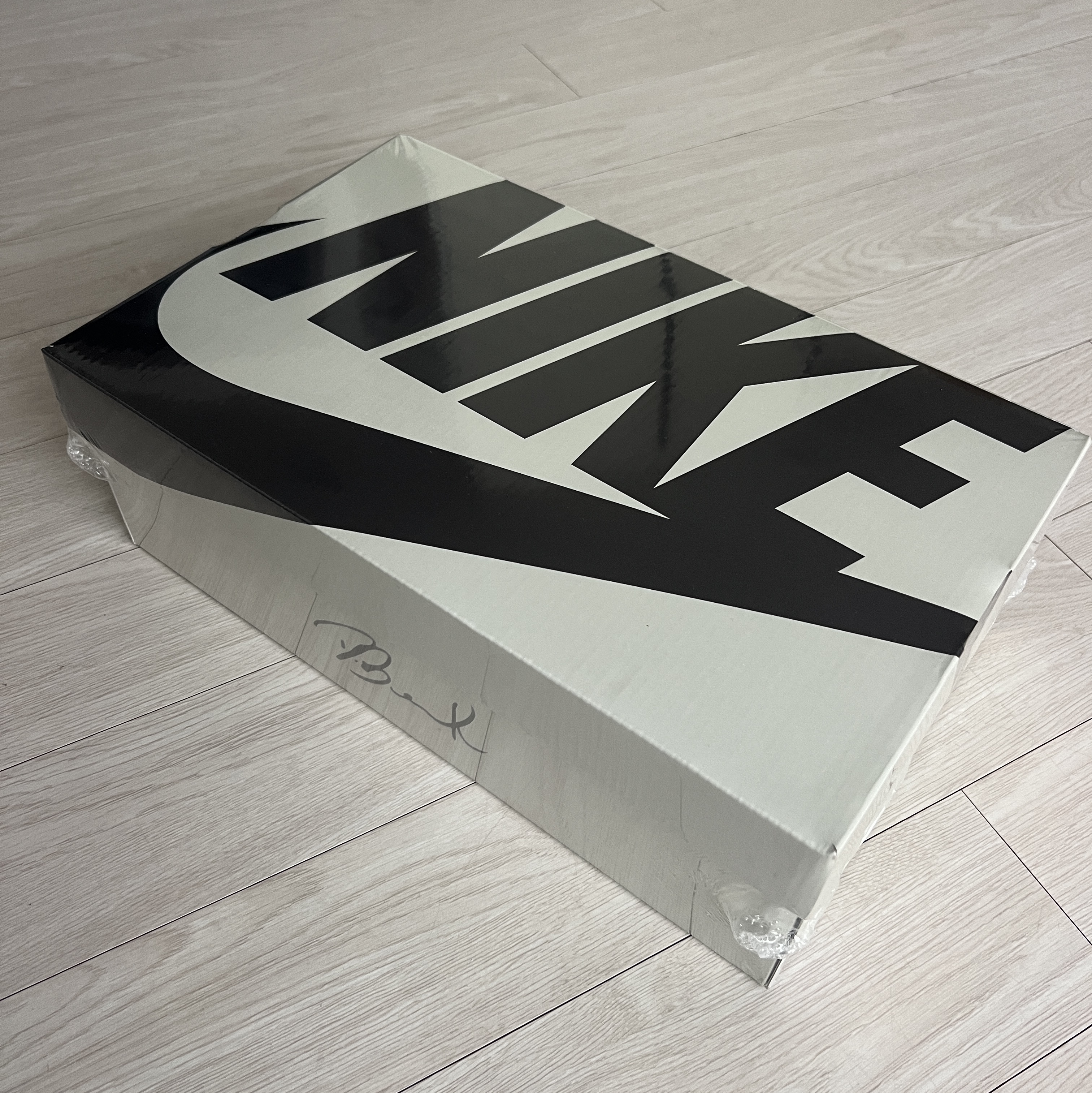 Nike Book 1 EP Haven 착용 스타일 - 2