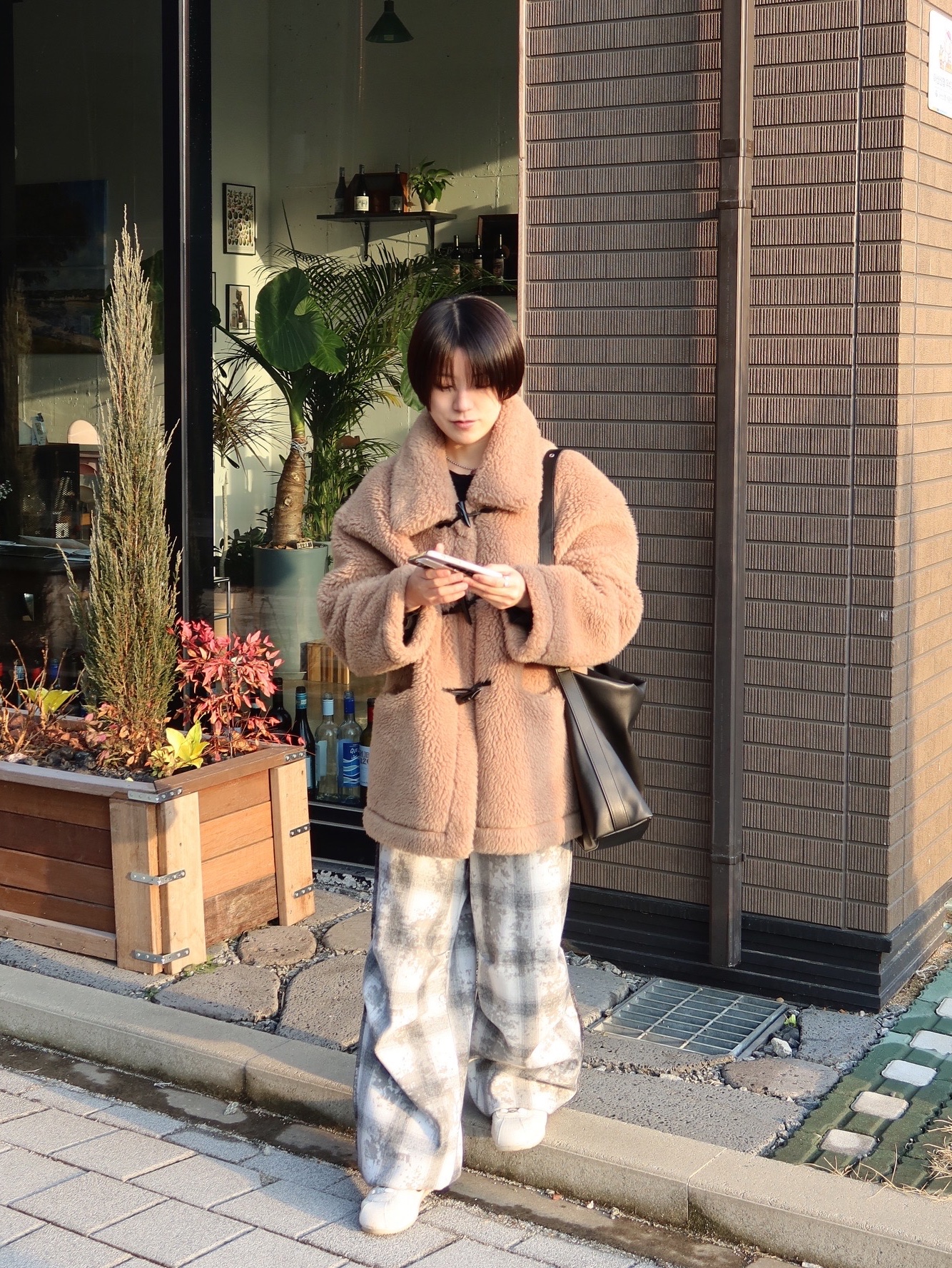 (W) Nike Cortez 23 Orewood Brown and Earth 착용 스타일