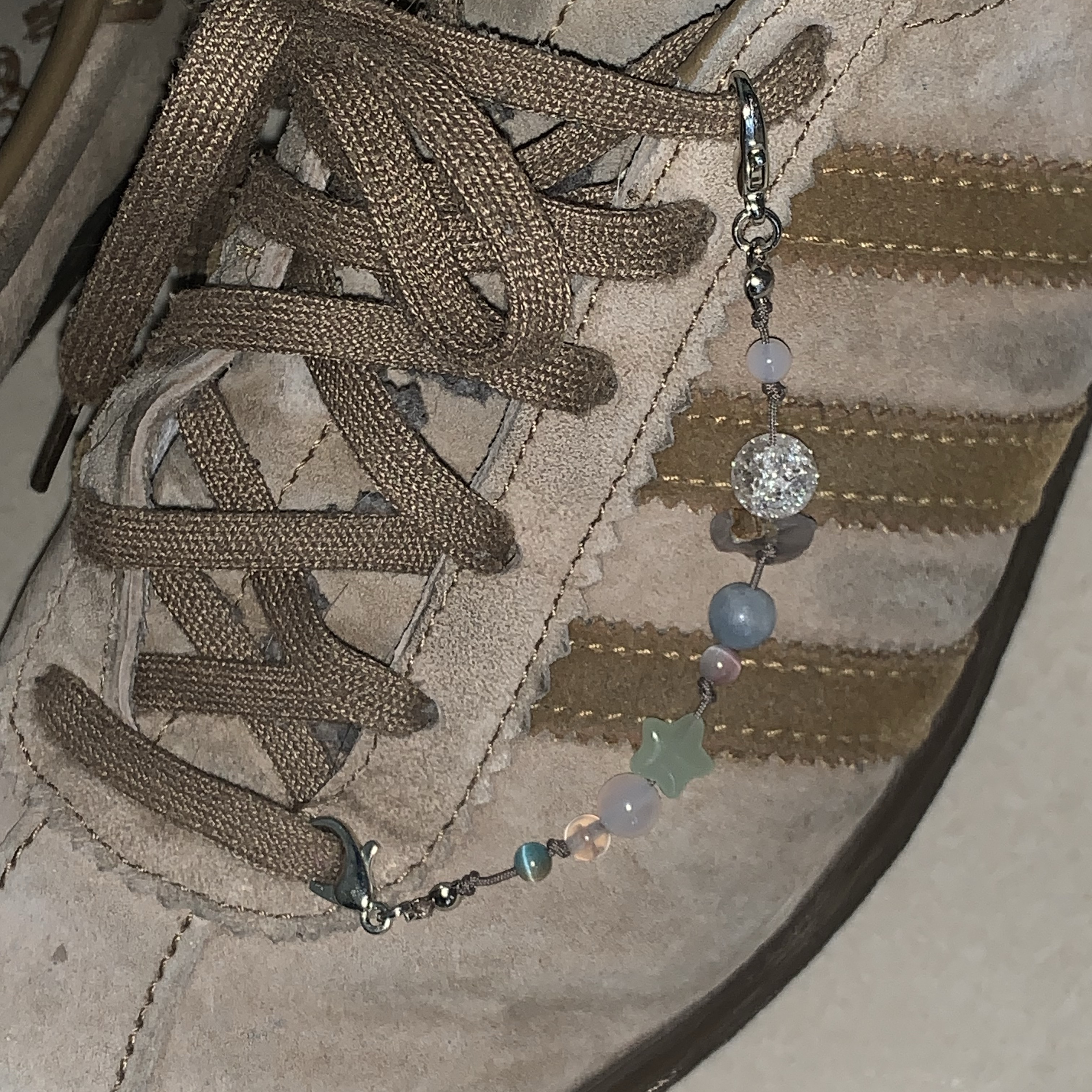 Adidas Tobacco Gruen Dark Brown 착용 스타일