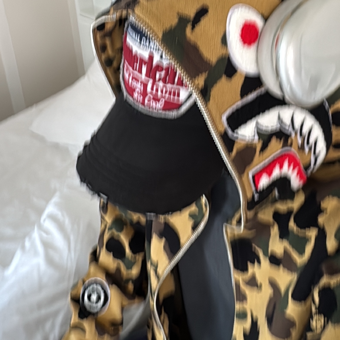 BAPE 1st Camo Shark Full Zip Hoodie Yellow 착용 스타일