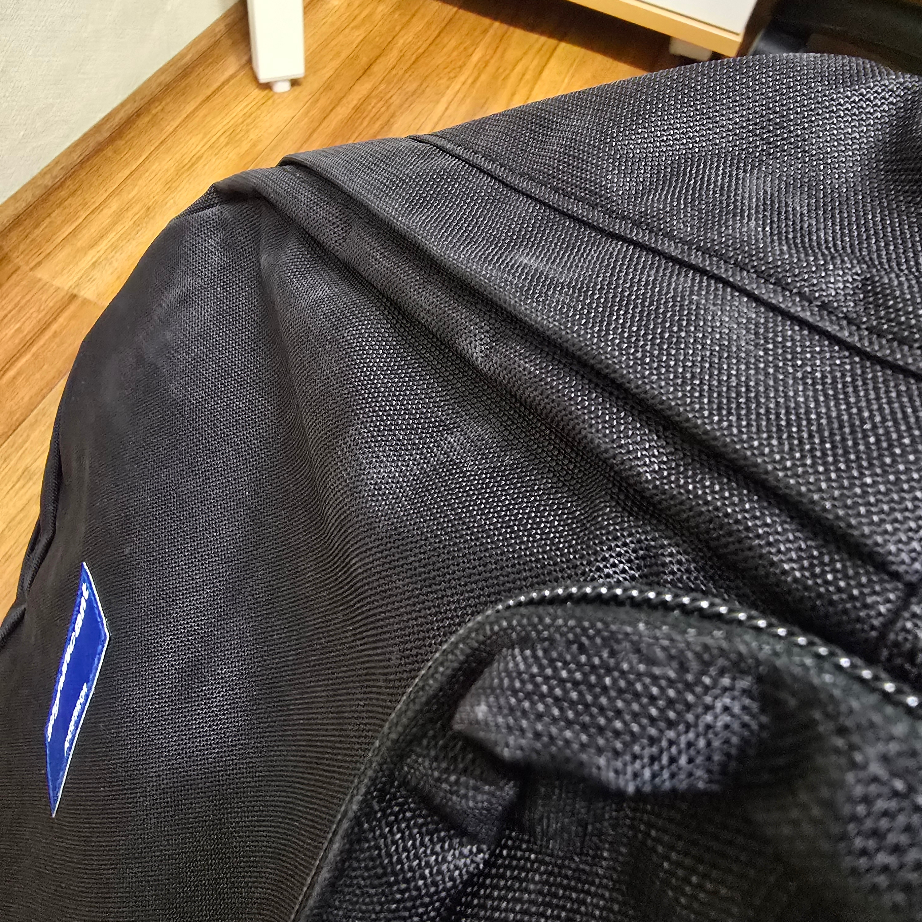 Ader Error Significant Tag Backpack 02 Noir 착용 스타일 - 6