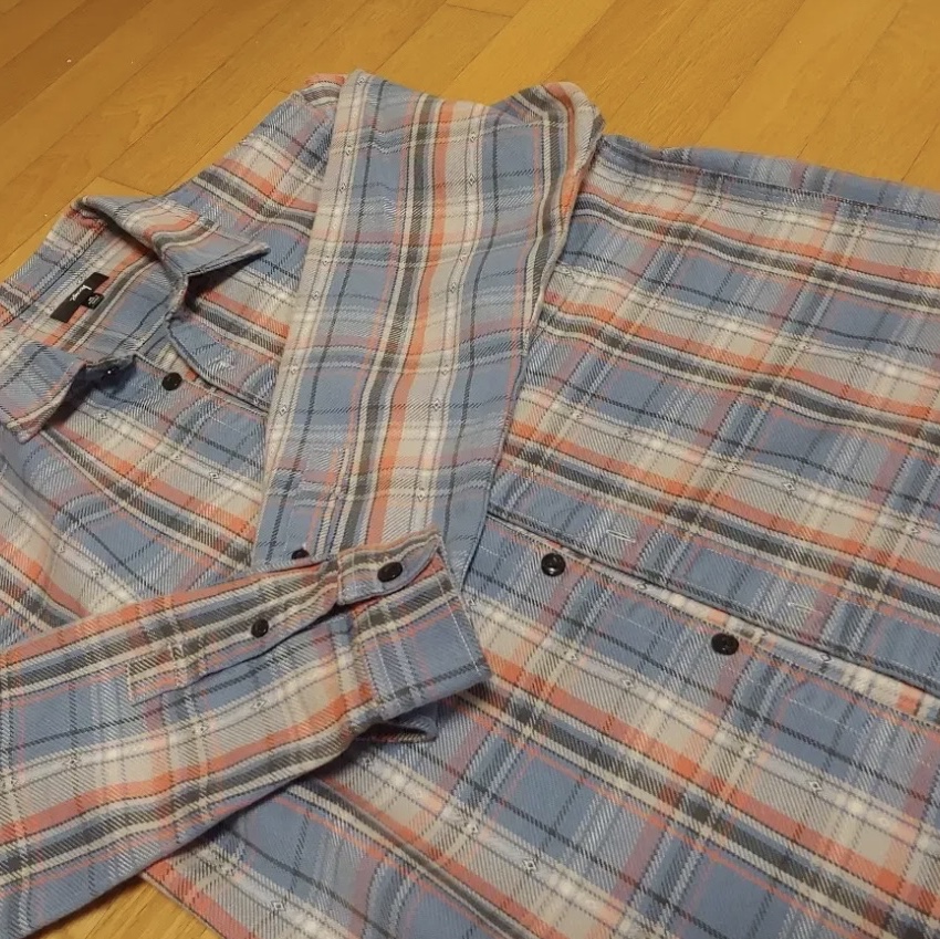 Stussy Dan Washed Cotton Plaid Shirt Blue 착용 스타일
