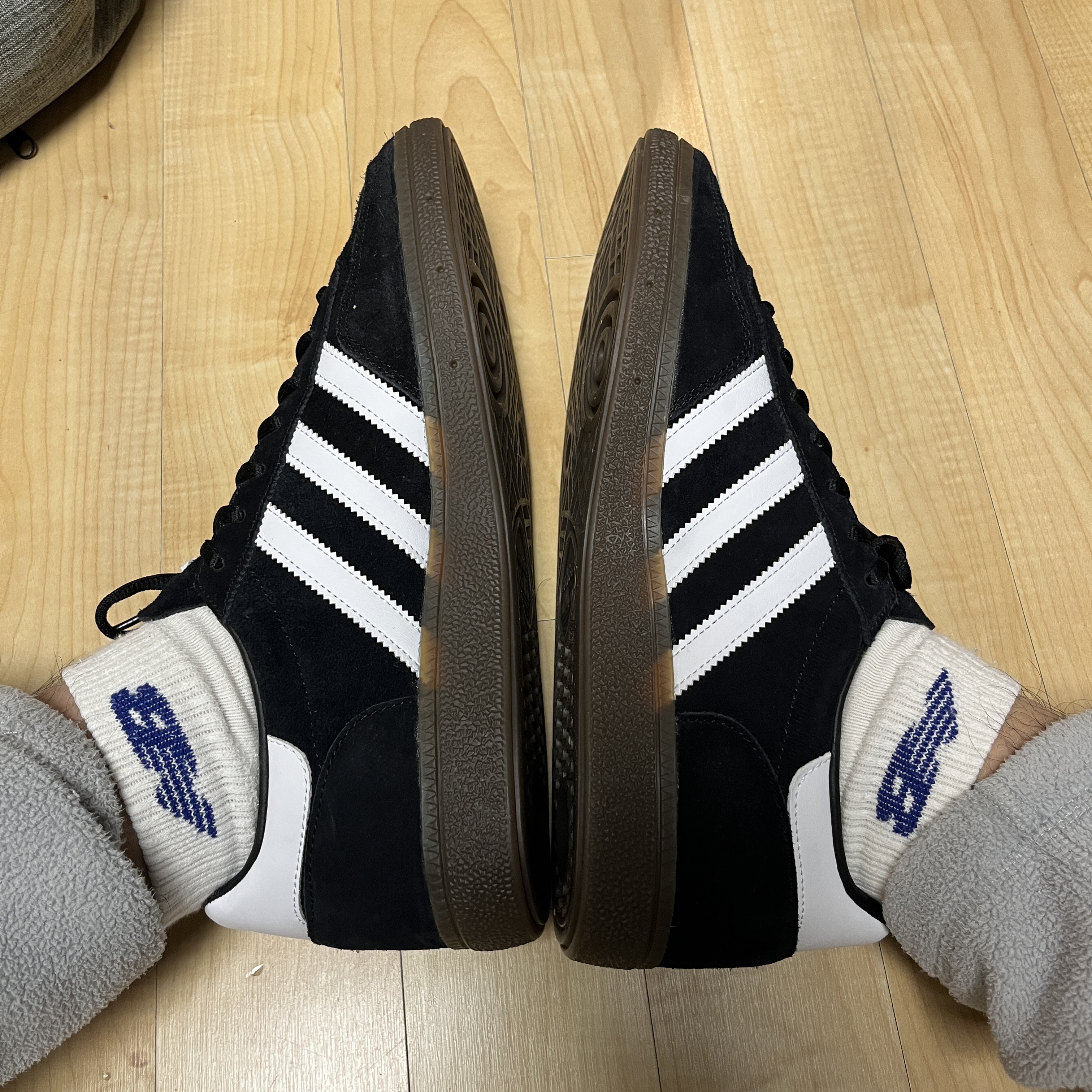 Adidas Spezial Handball Core Black 착용 스타일 - 3