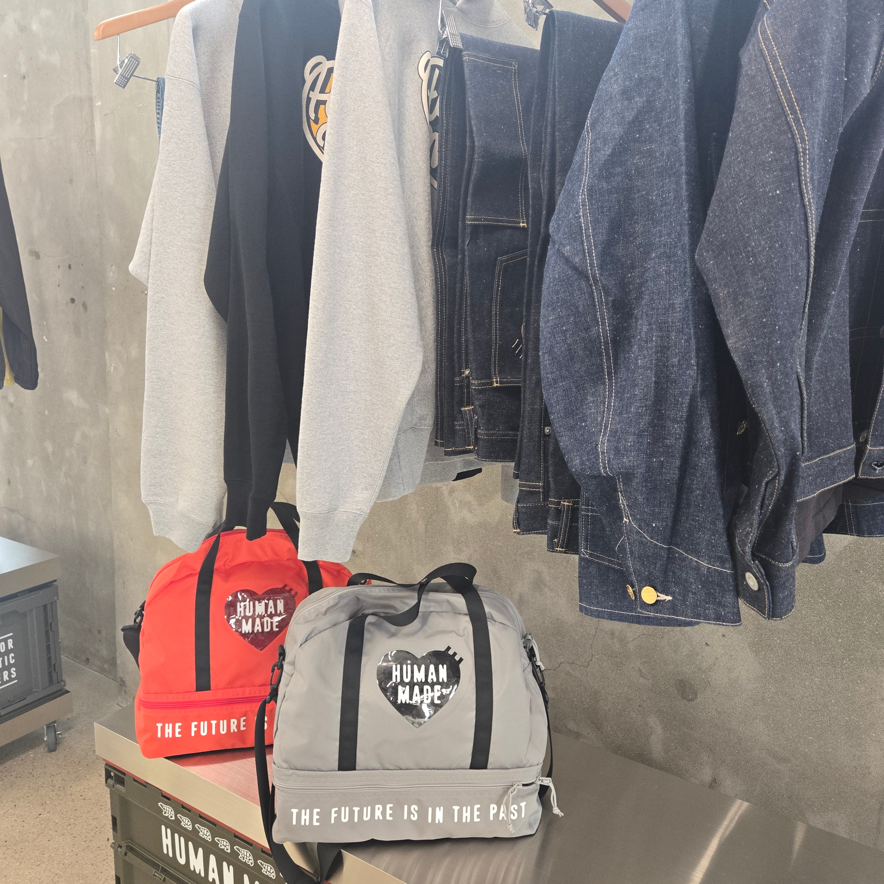 Human Made Boston Bag Gray 착용 스타일