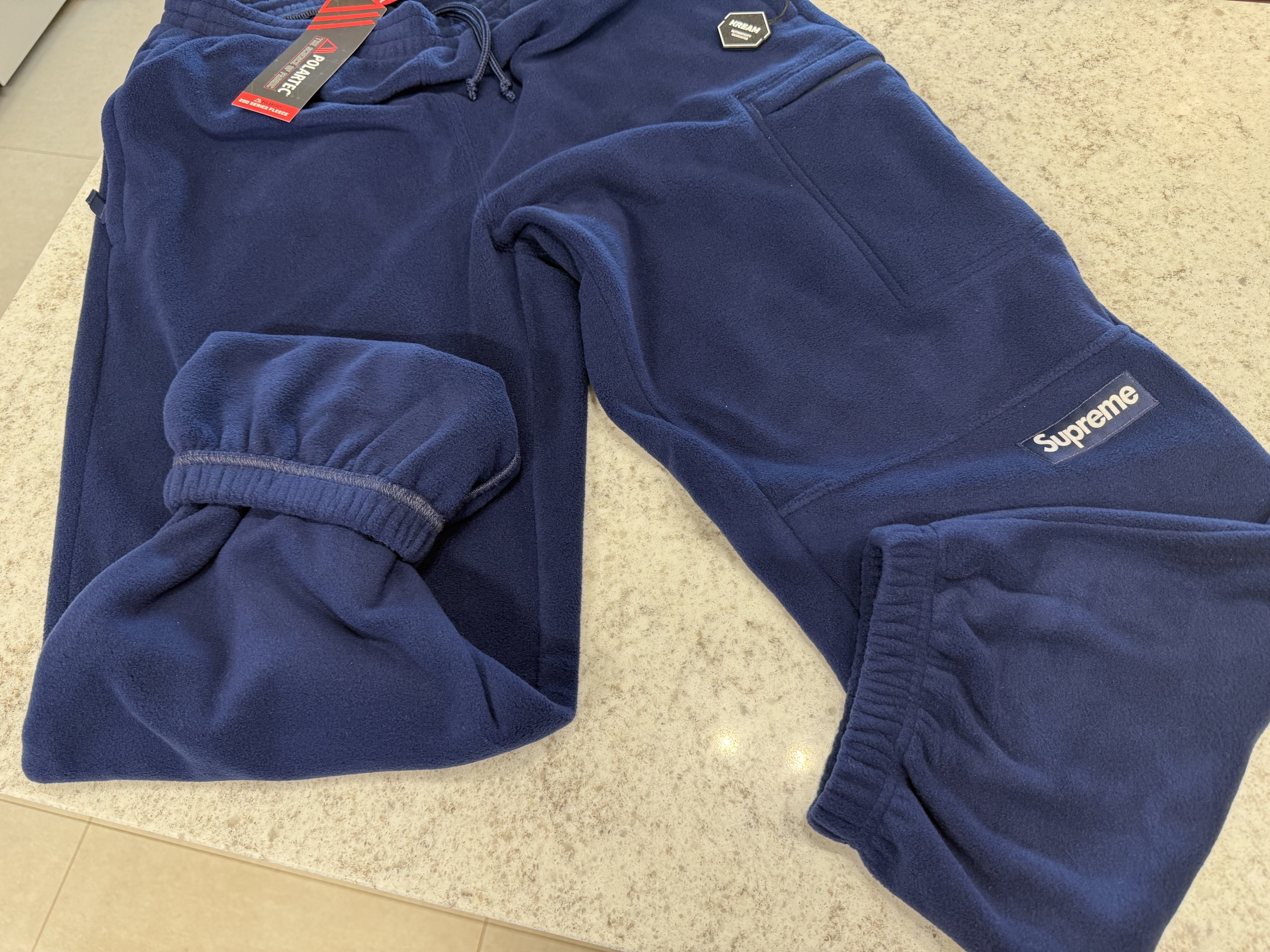 Supreme Polartec Pant Navy - 24FW 착용 스타일 - 4