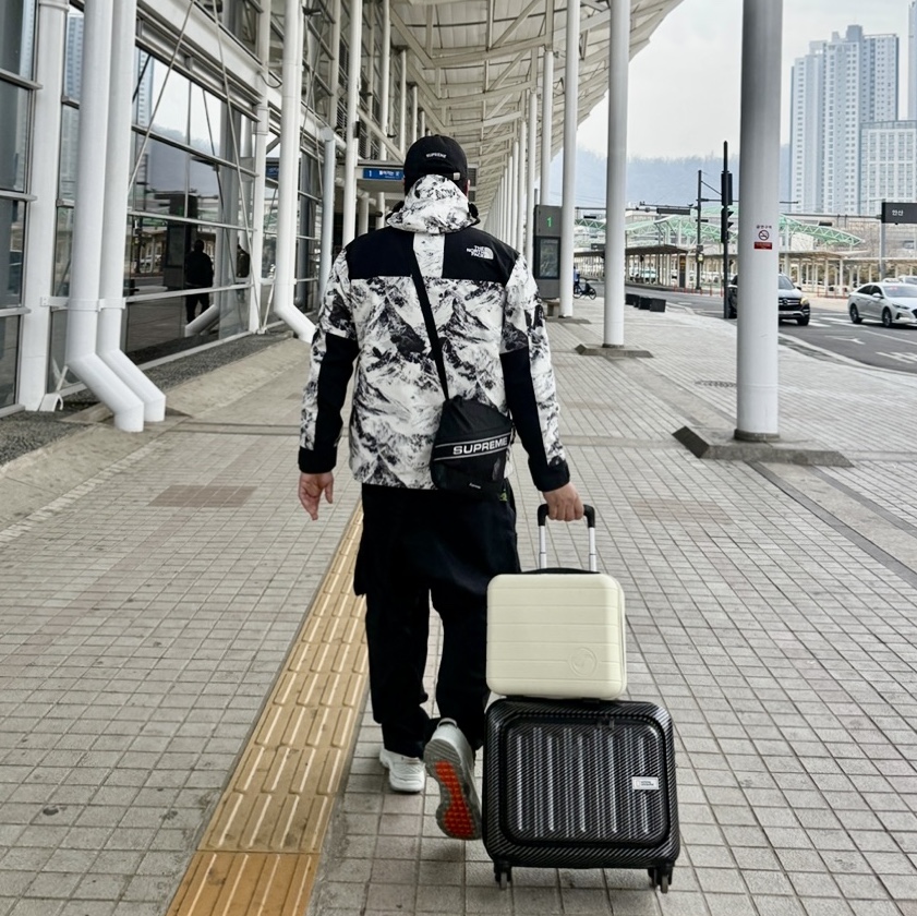 슈프림 코듀라 S 로고 6-패널 캡 블랙 - 18FW, 노스페이스 노벨티 에코 고어텍스 마운틴 자켓 누트럴 그레이 착용 스타일 - 2