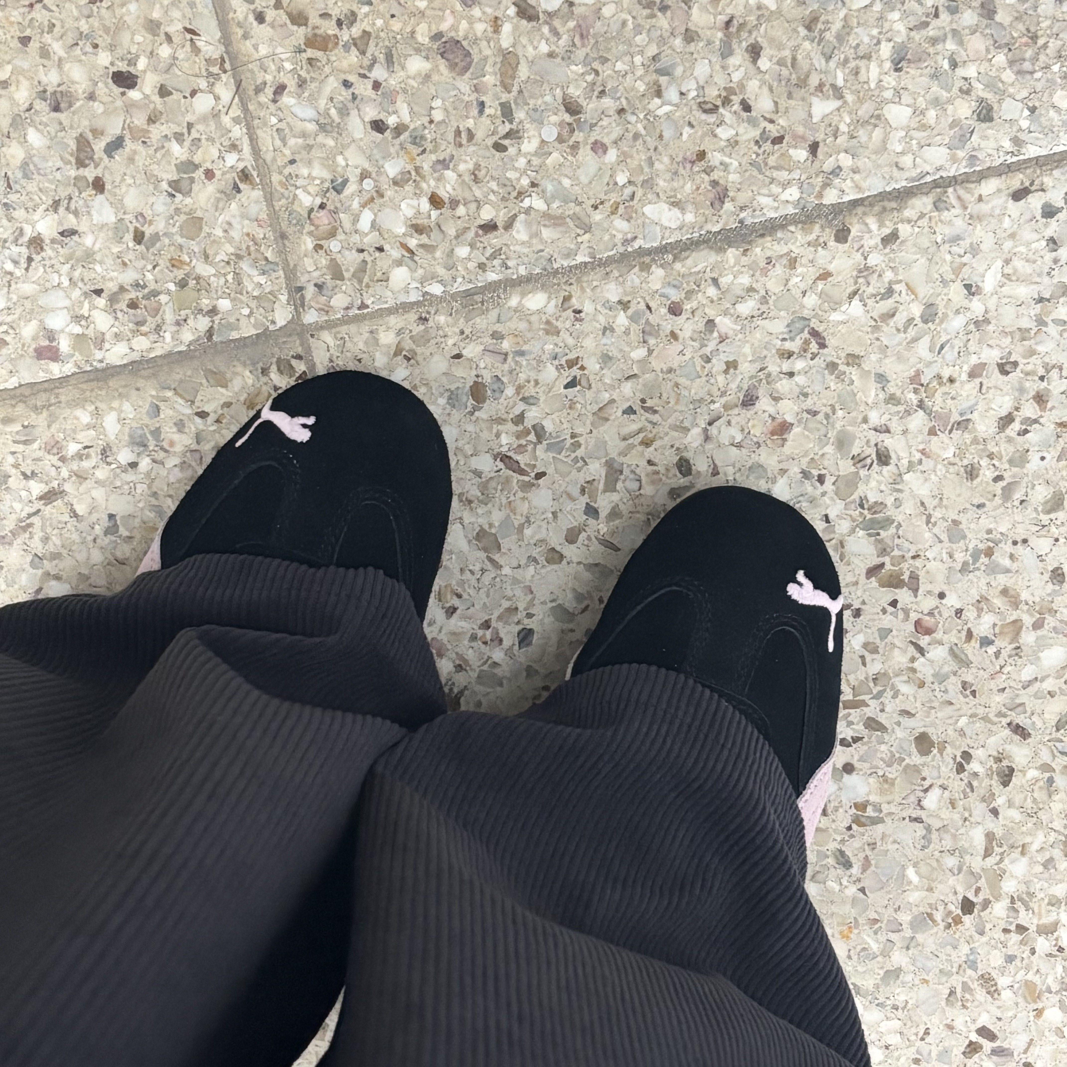 Puma Speedcat OG Black Mauve Mist 착용 스타일