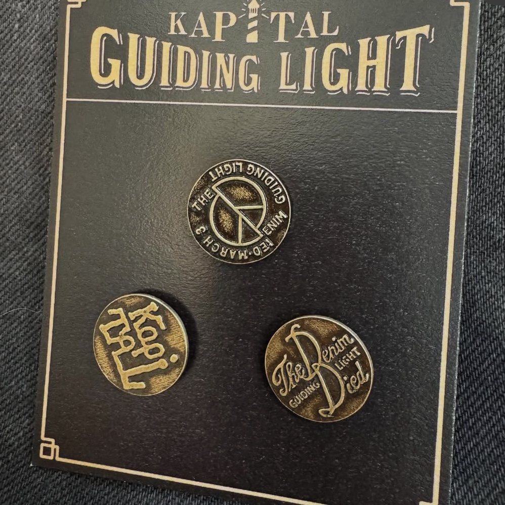 Kapital TH.DD Pins Antique Gold 착용 스타일
