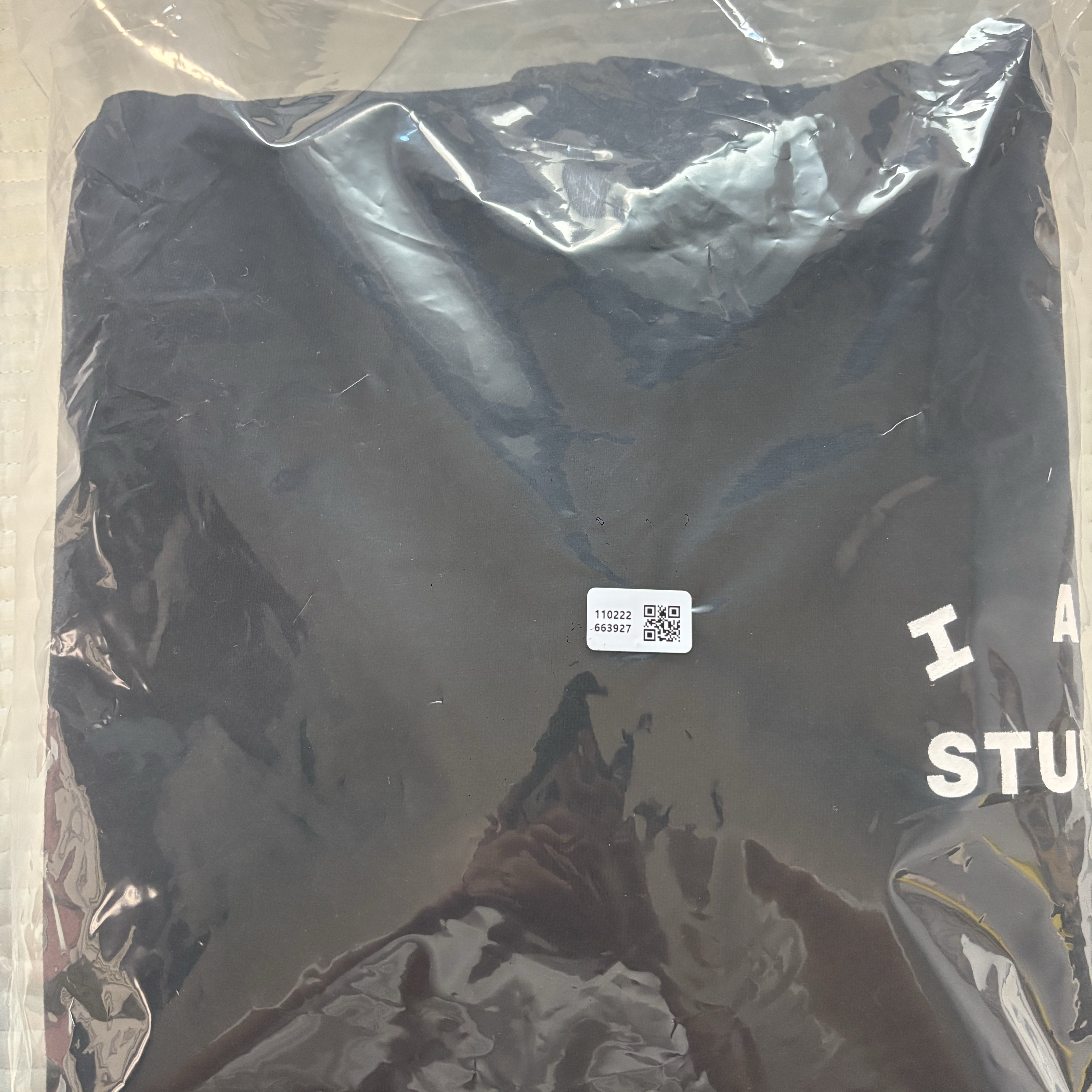 IAB Studio Hoodie Black 착용 스타일