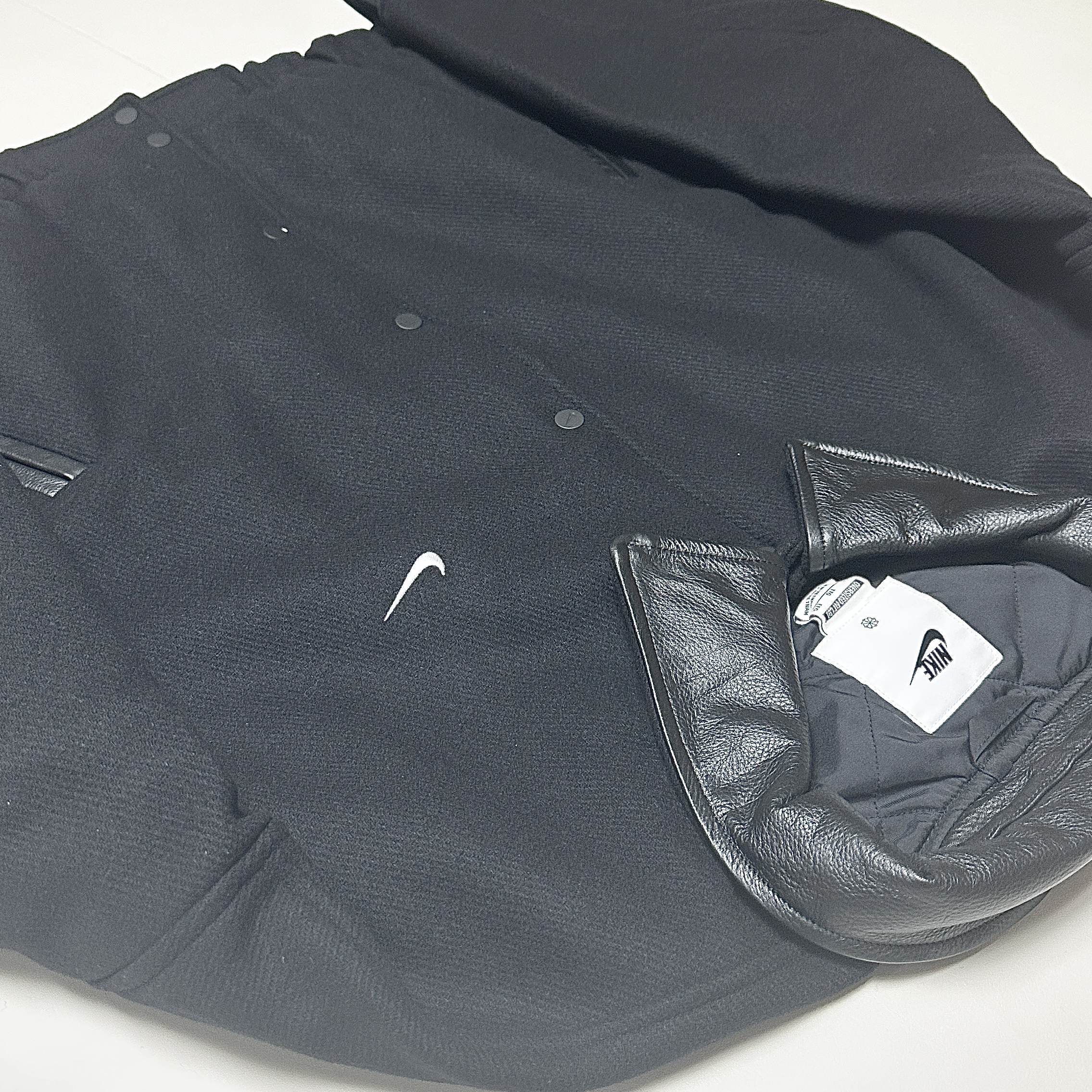 Nike Solo Swoosh Wool Varsity Jacket Black White - Asia 착용 스타일 - 2