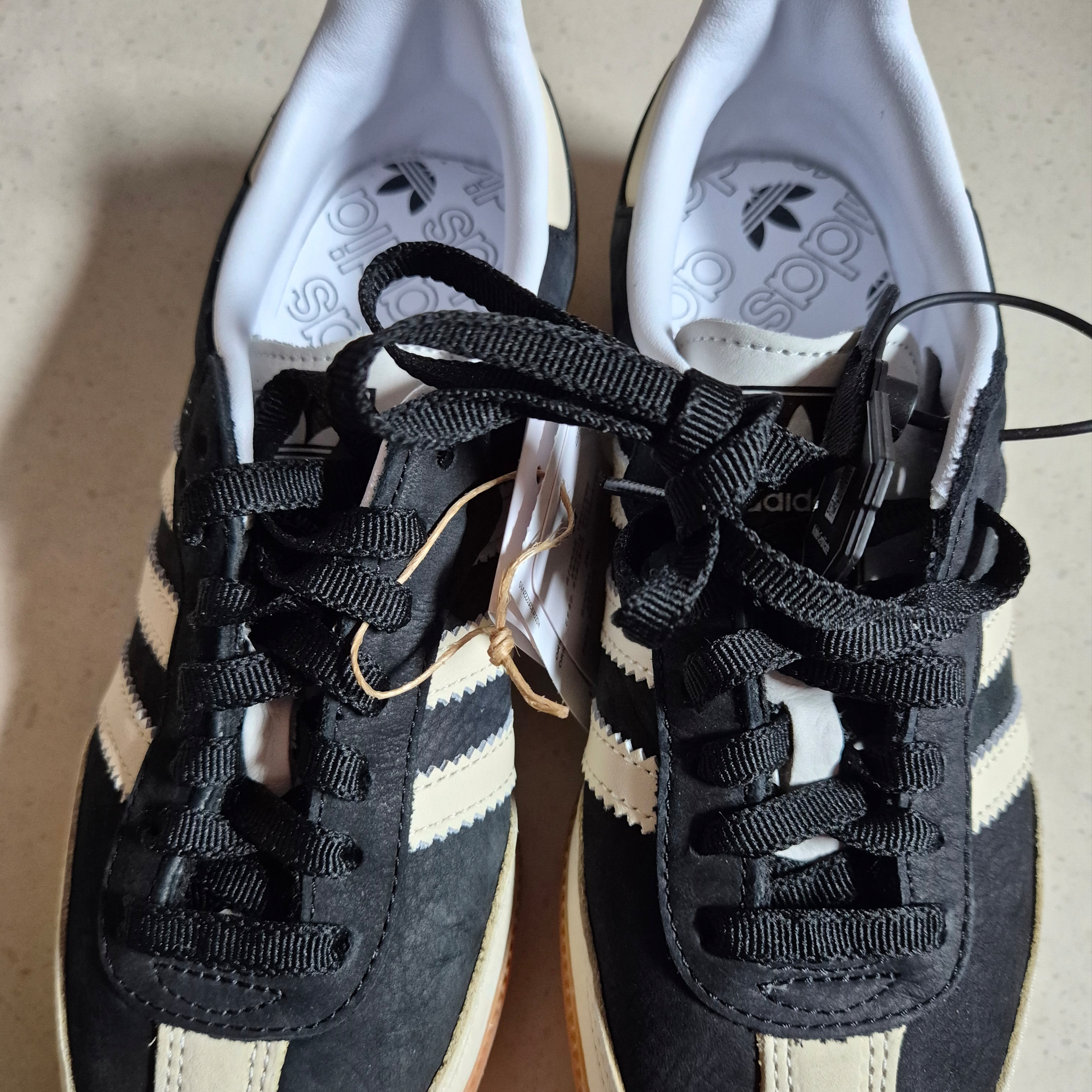 (W) Adidas Samba OG Core Black Wonder White 착용 스타일