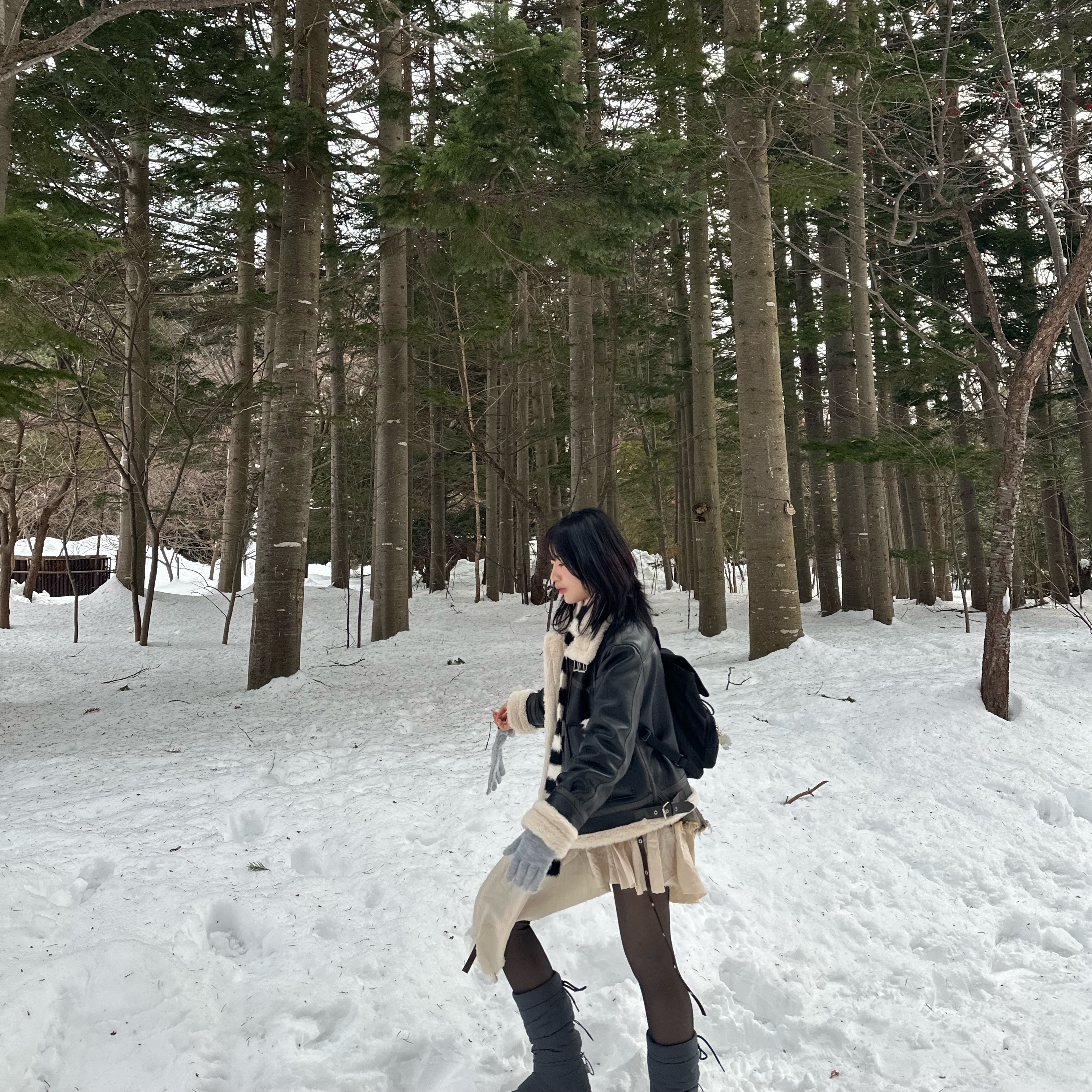 Jansport Highlands Mini Backpack Black, (W) Rockfishweatherwear Hayden Long Puff Padded Boots Dark Grey 착용 스타일 - 1