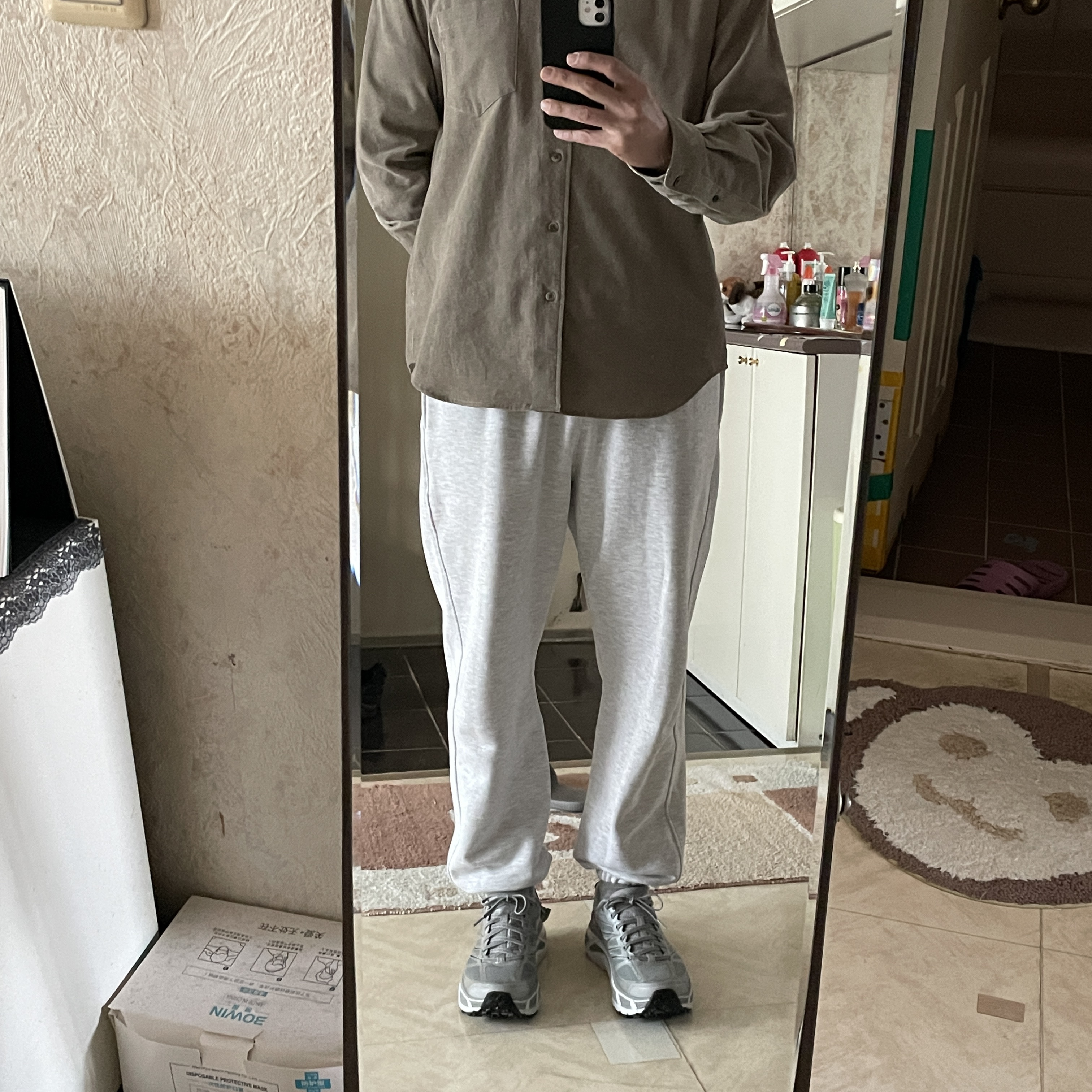 호카 마파테 스피드 2 스텔라 그레이 갈락틱 그레이 착용 스타일 - 1