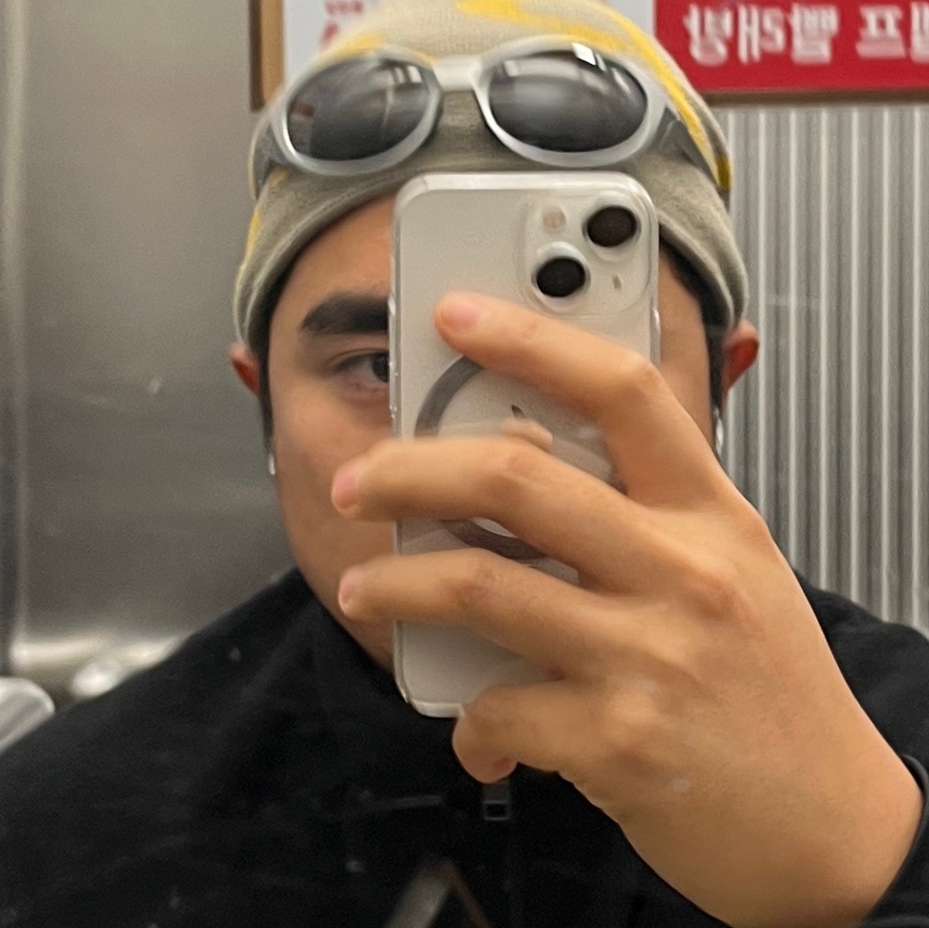 Rab Logo Beanie Light Khaki Sahara 착용 스타일