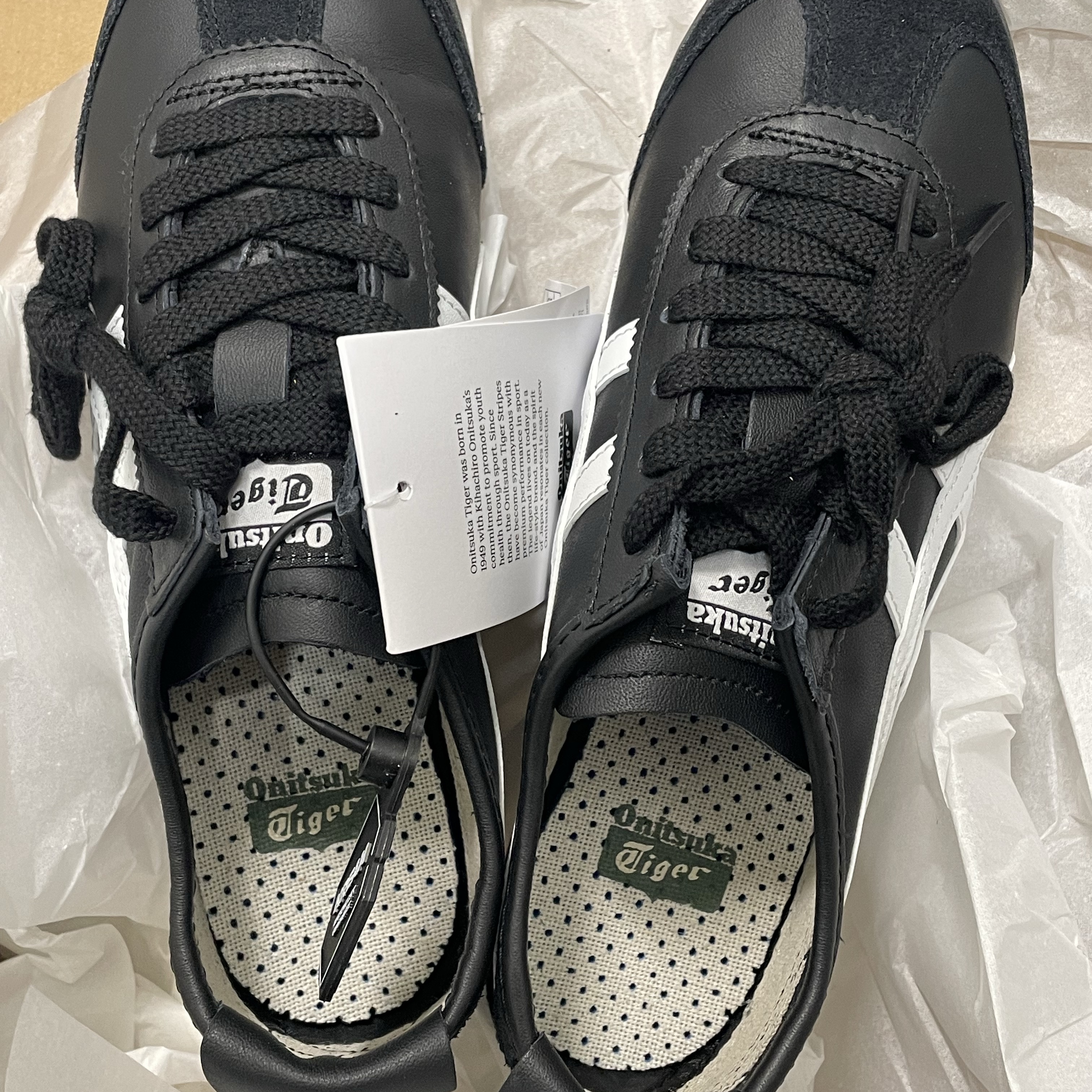 Onitsuka Tiger Mexico 66 Black White 착용 스타일