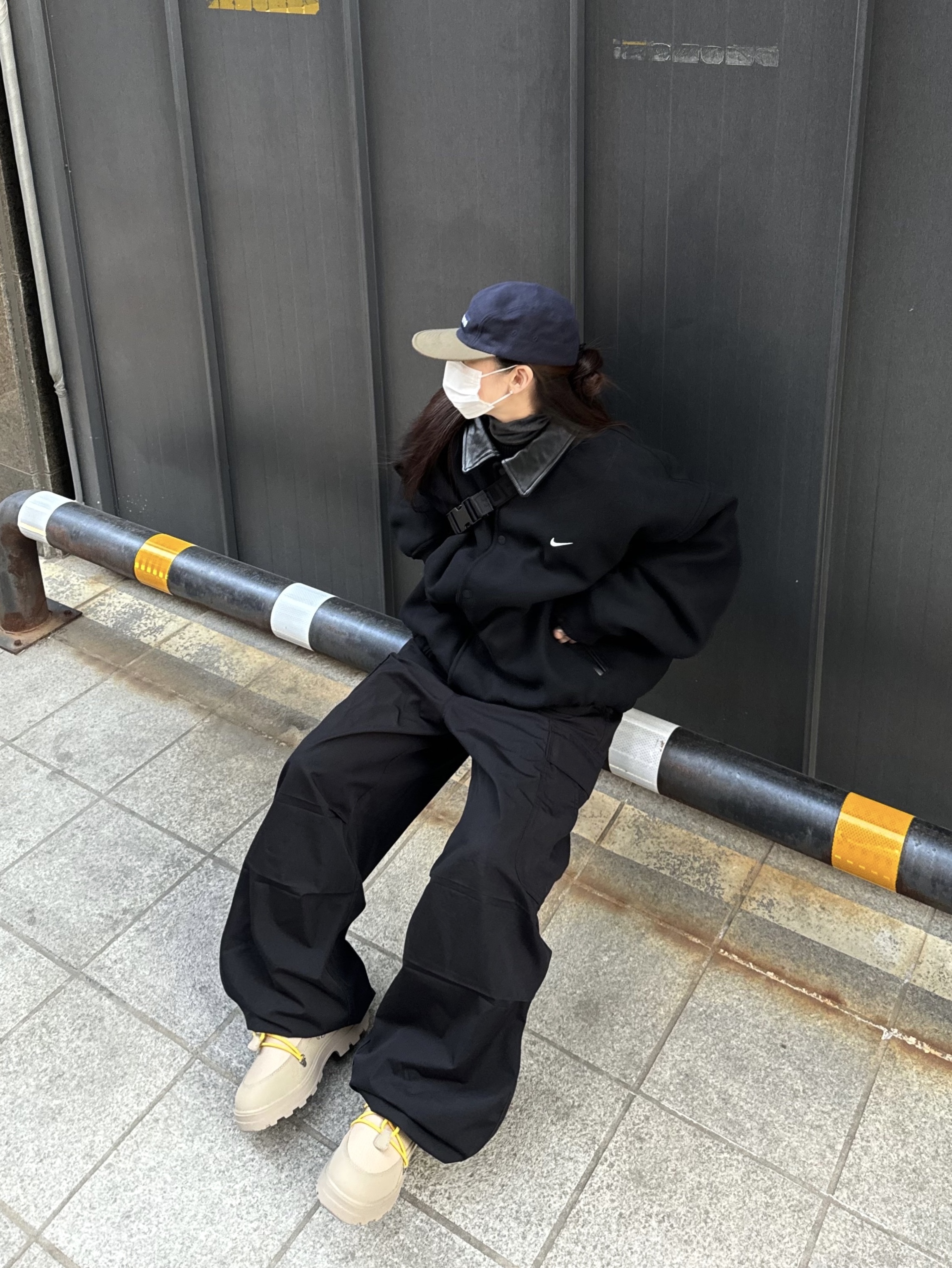 Nike Solo Swoosh Wool Varsity Jacket Black White - Asia, Supreme 2-Tone Camp Cap Navy - 23FW 착용 스타일 - 2